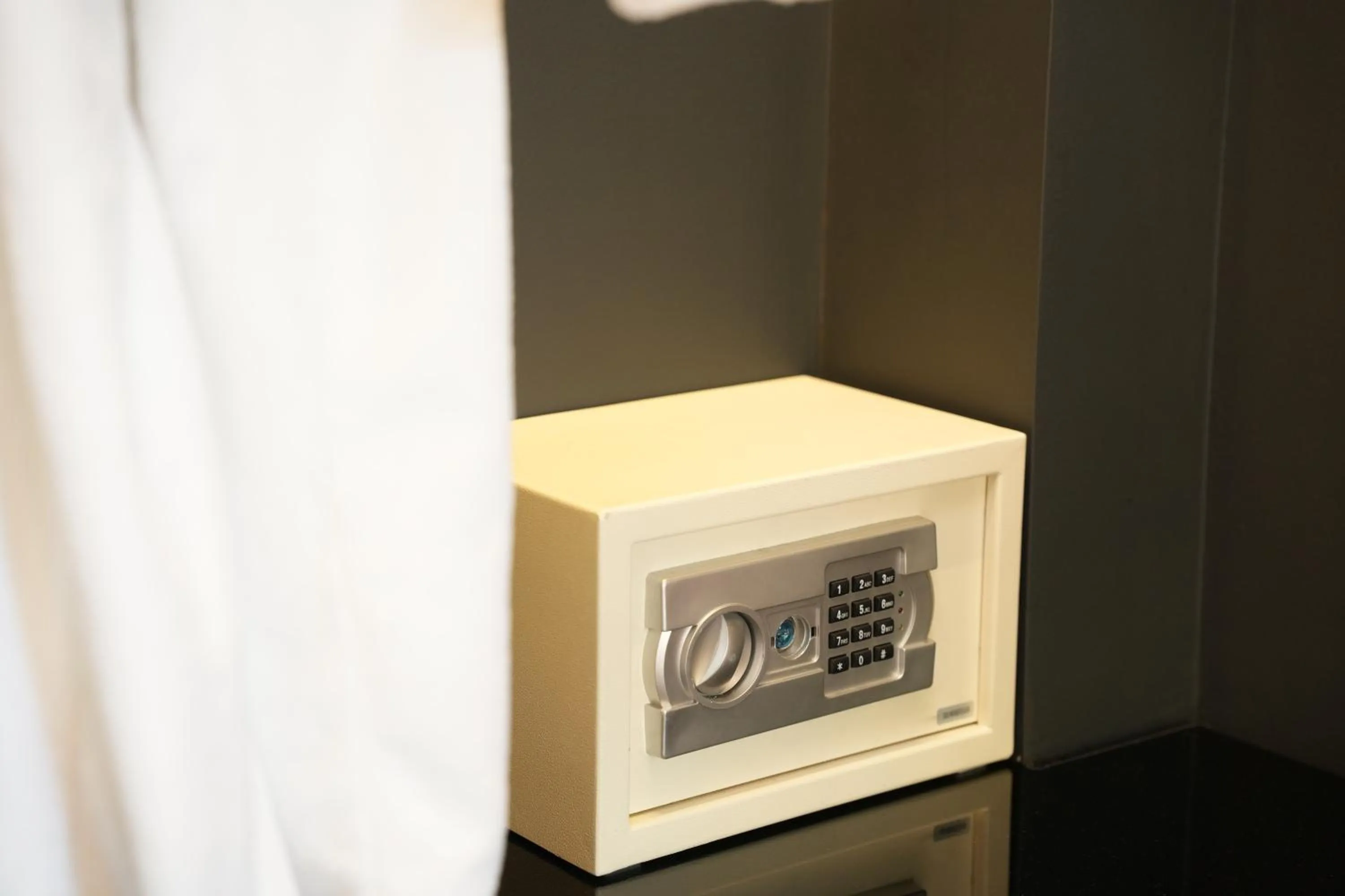 safe in La Suite Boutique Hotel