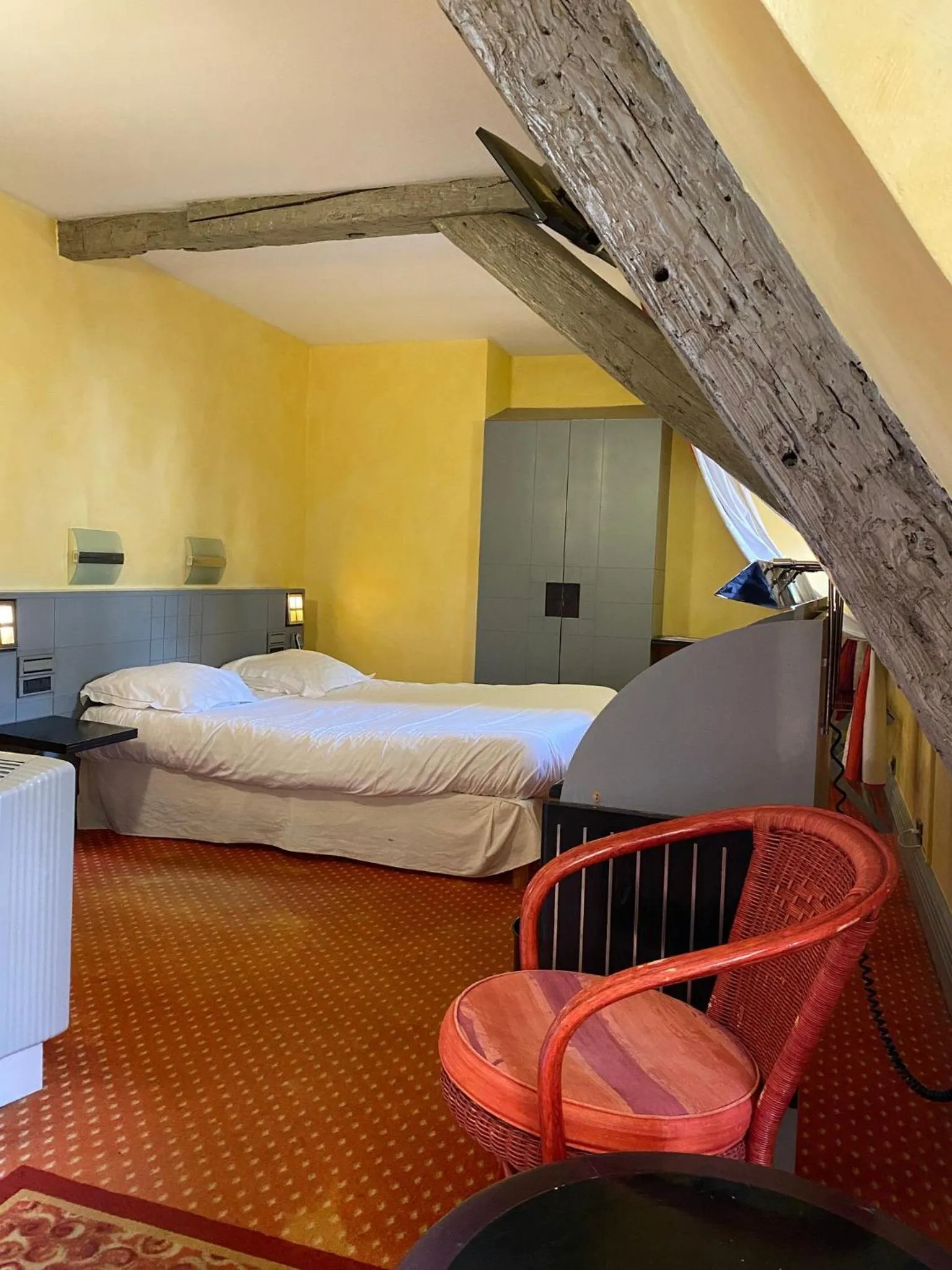 Bedroom, Bed in Maison Kammerzell - Hotel & Restaurant