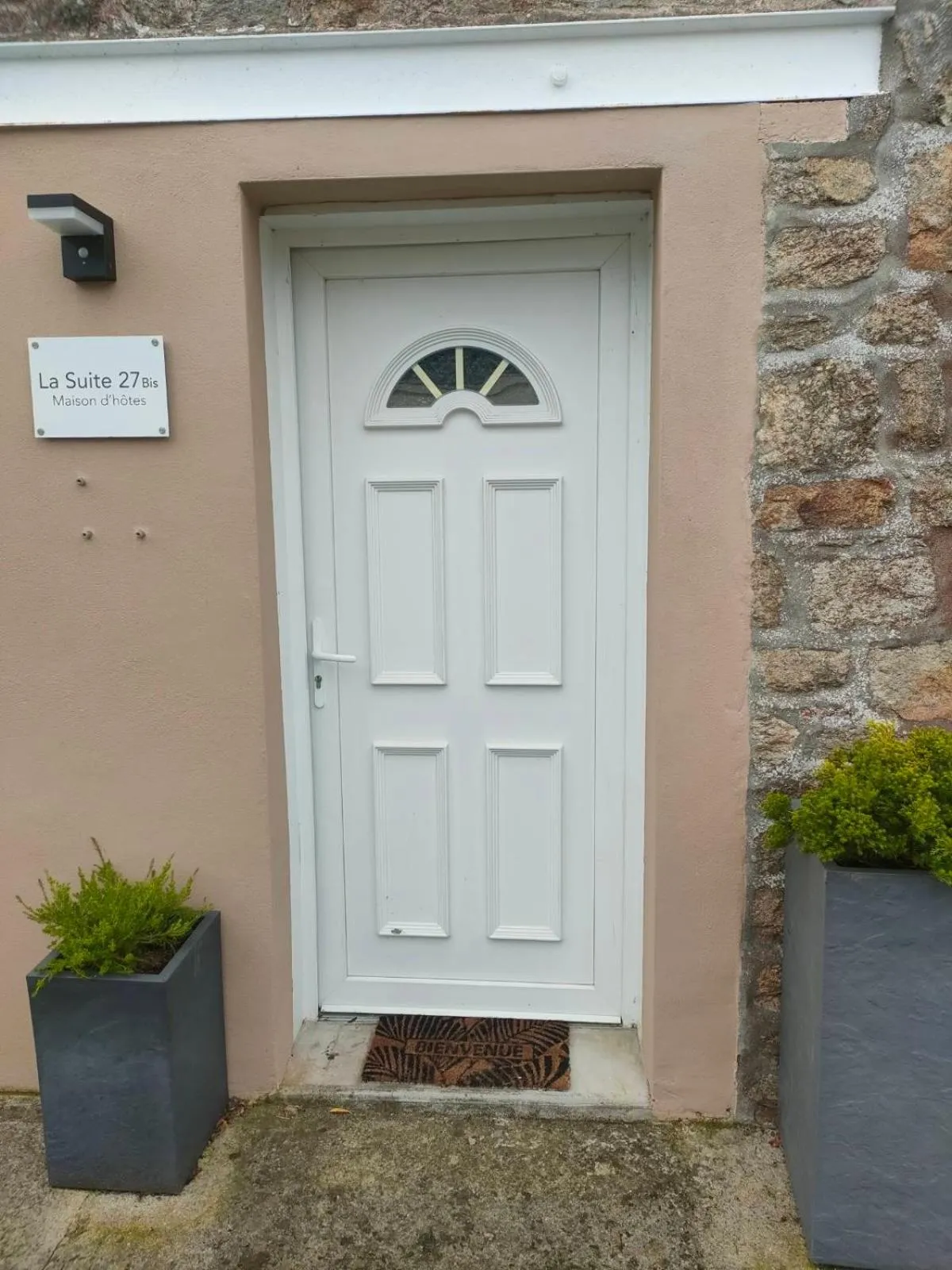 La Suite 27 bis, maison indépendante avec terrasse, proche gare et centre