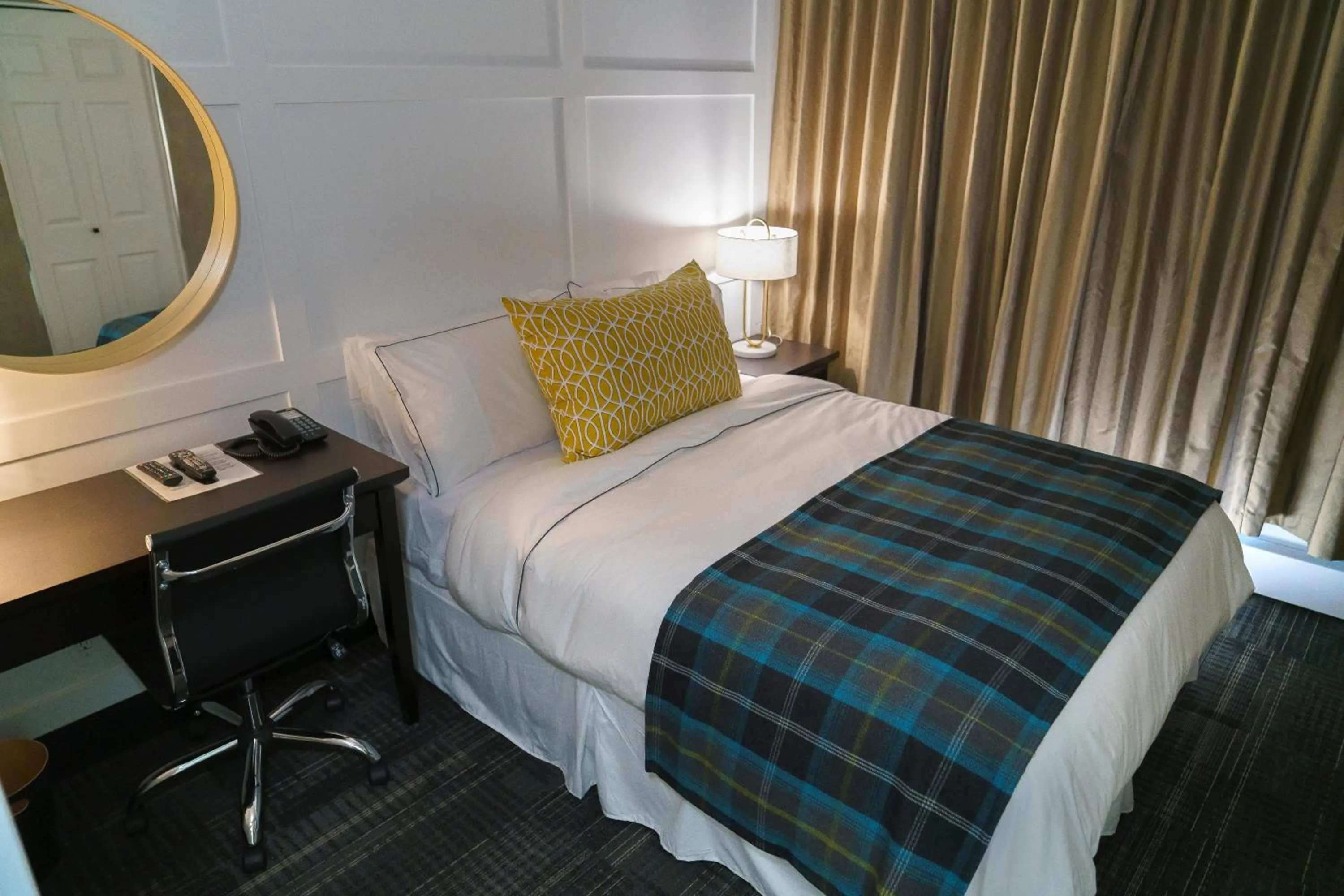 Bedroom in The Steveston Cafe & Hotel