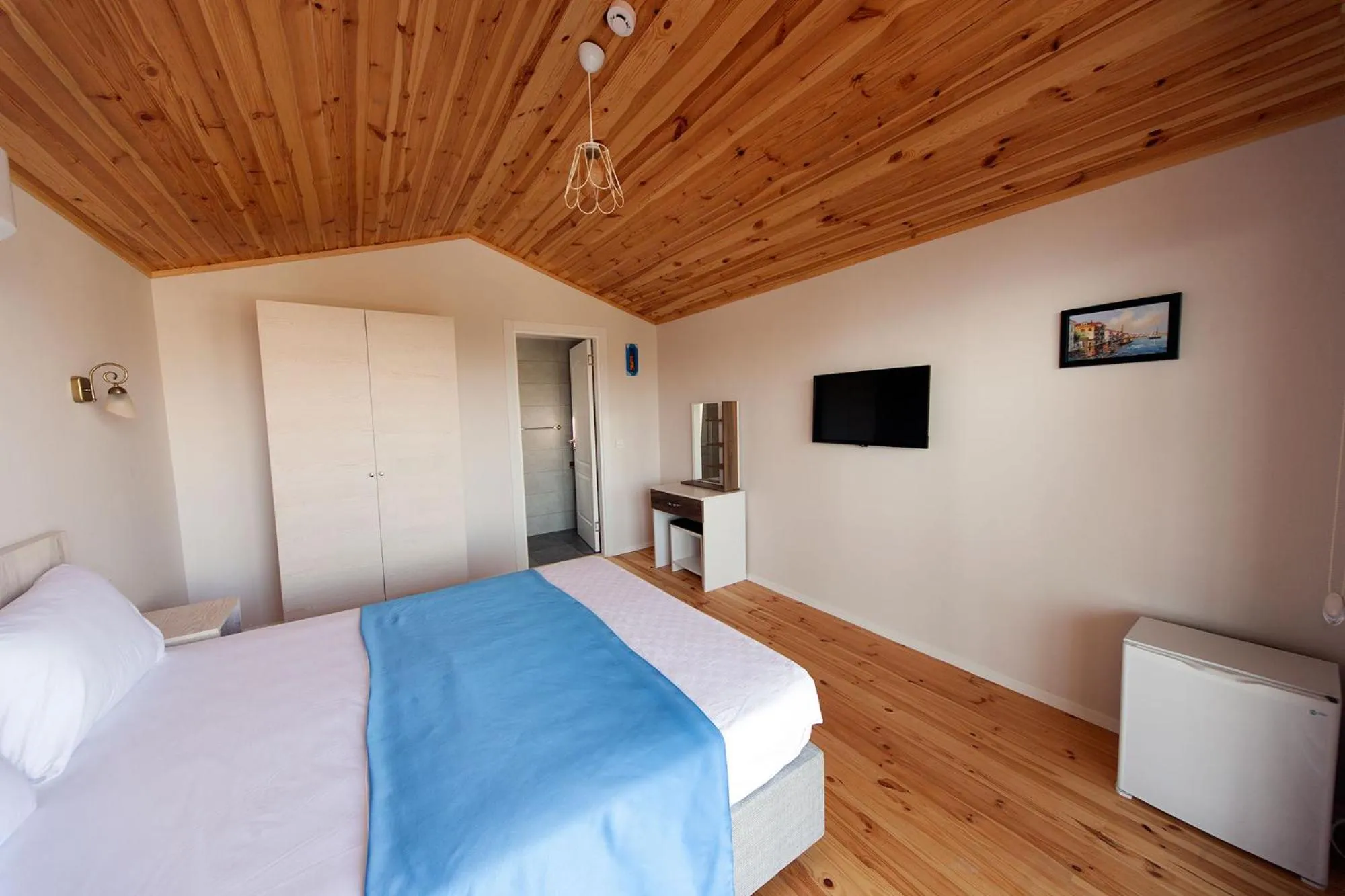 Bed in Metins Gümüşlük