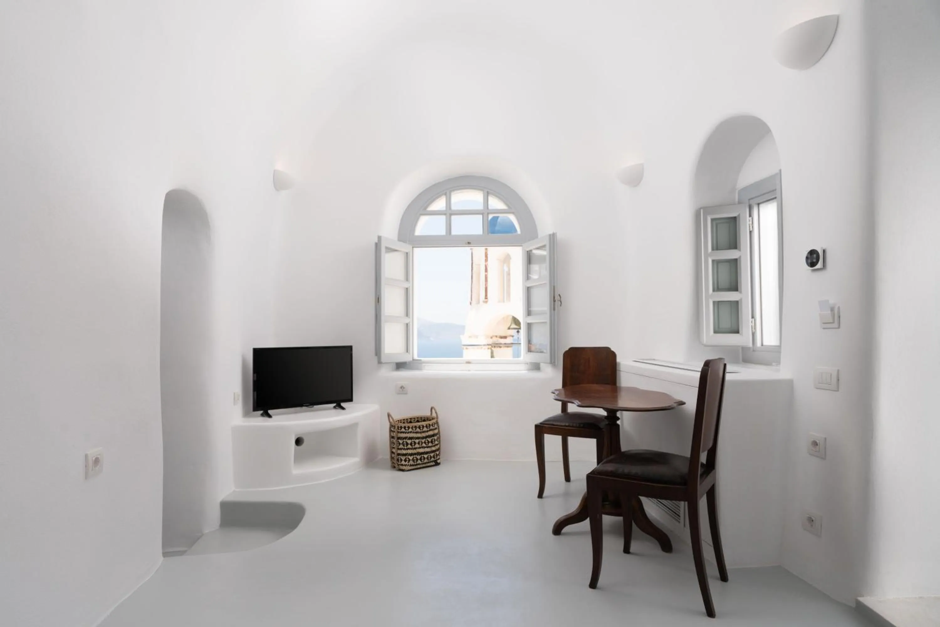 Seating area in Oia Spirit Boutique Residences