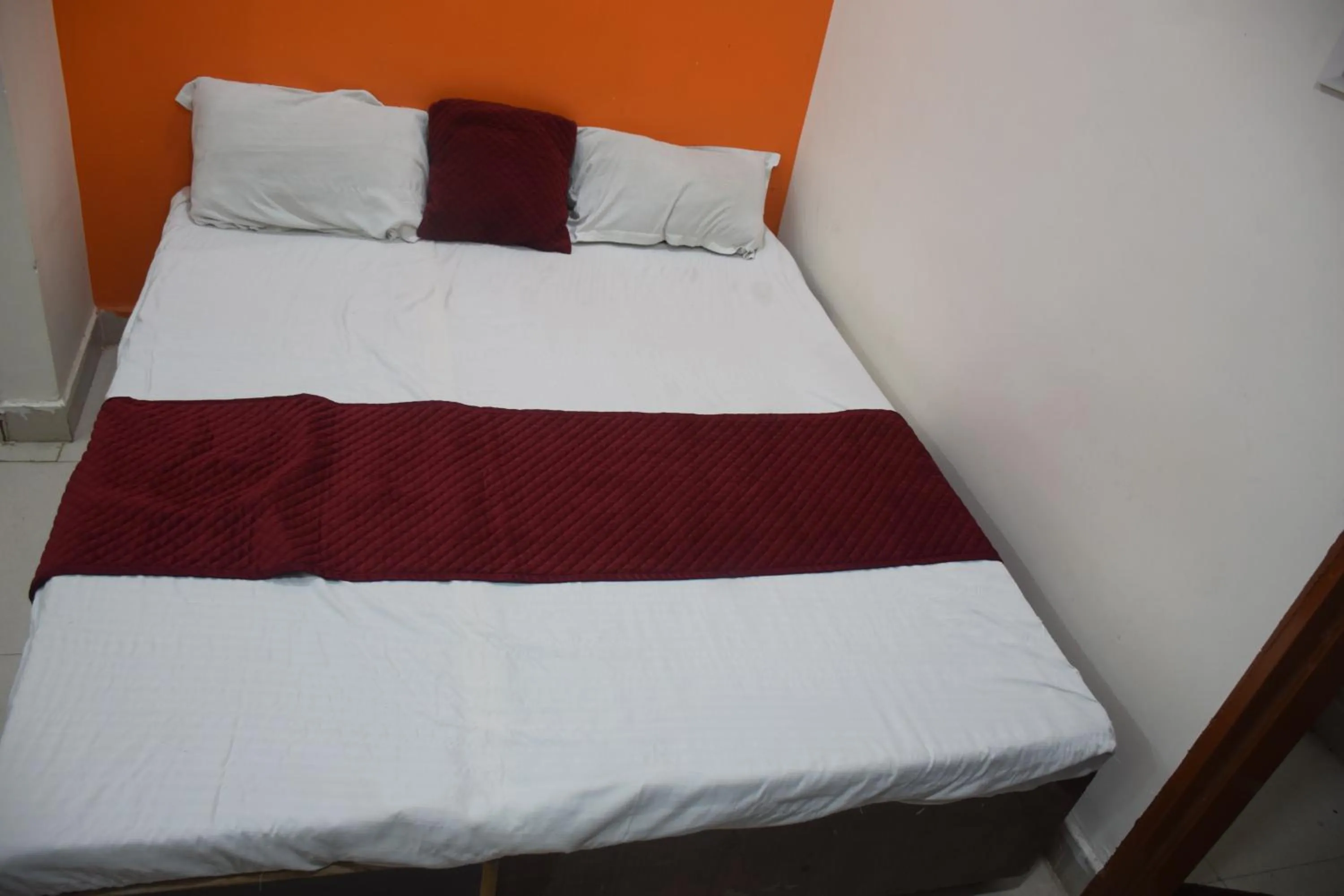 Bed in Hotel Thakur Ji