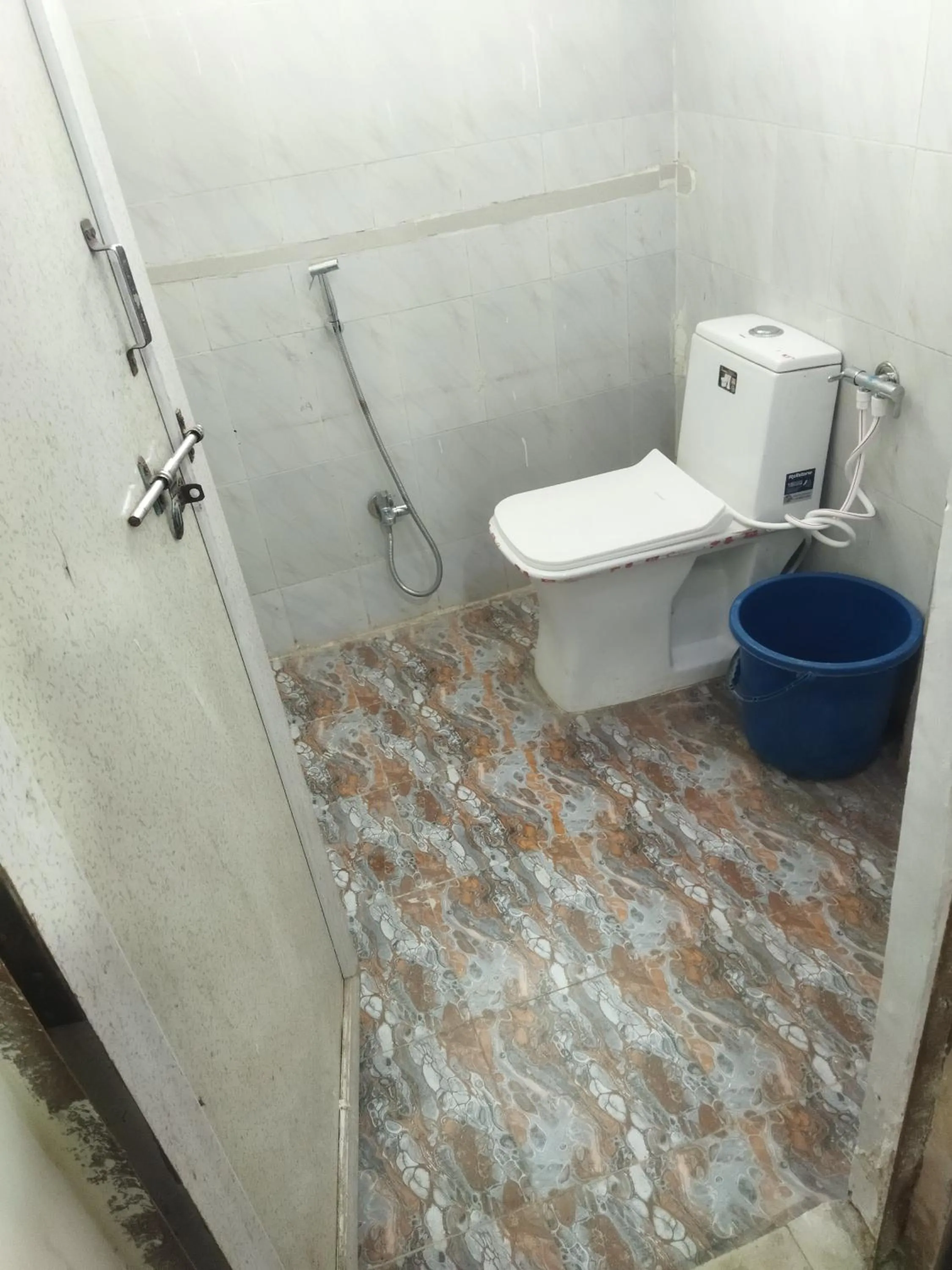 Toilet in Hotel Thakur Ji