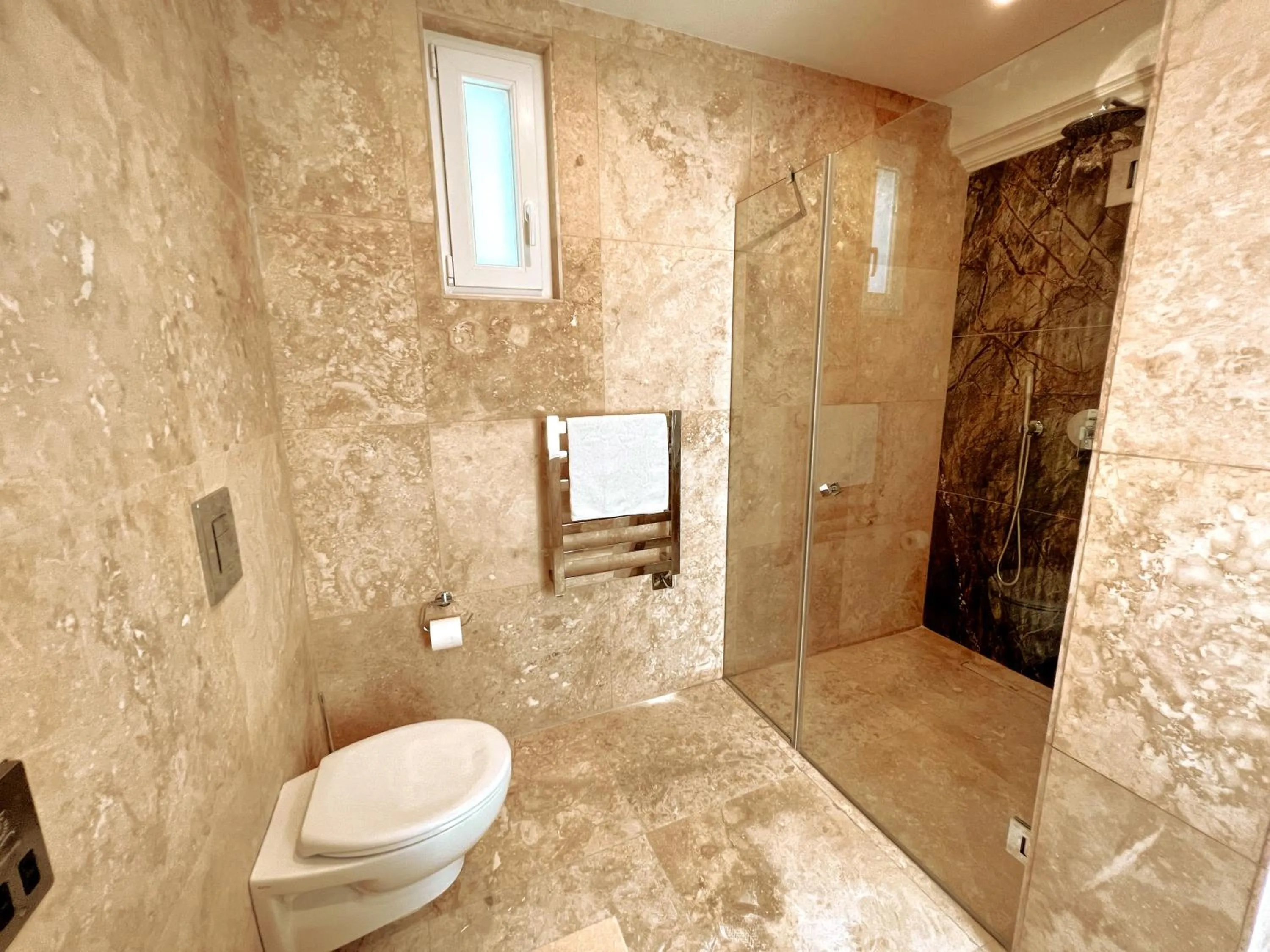 Bathroom in Independence MALTA APARTMENTS