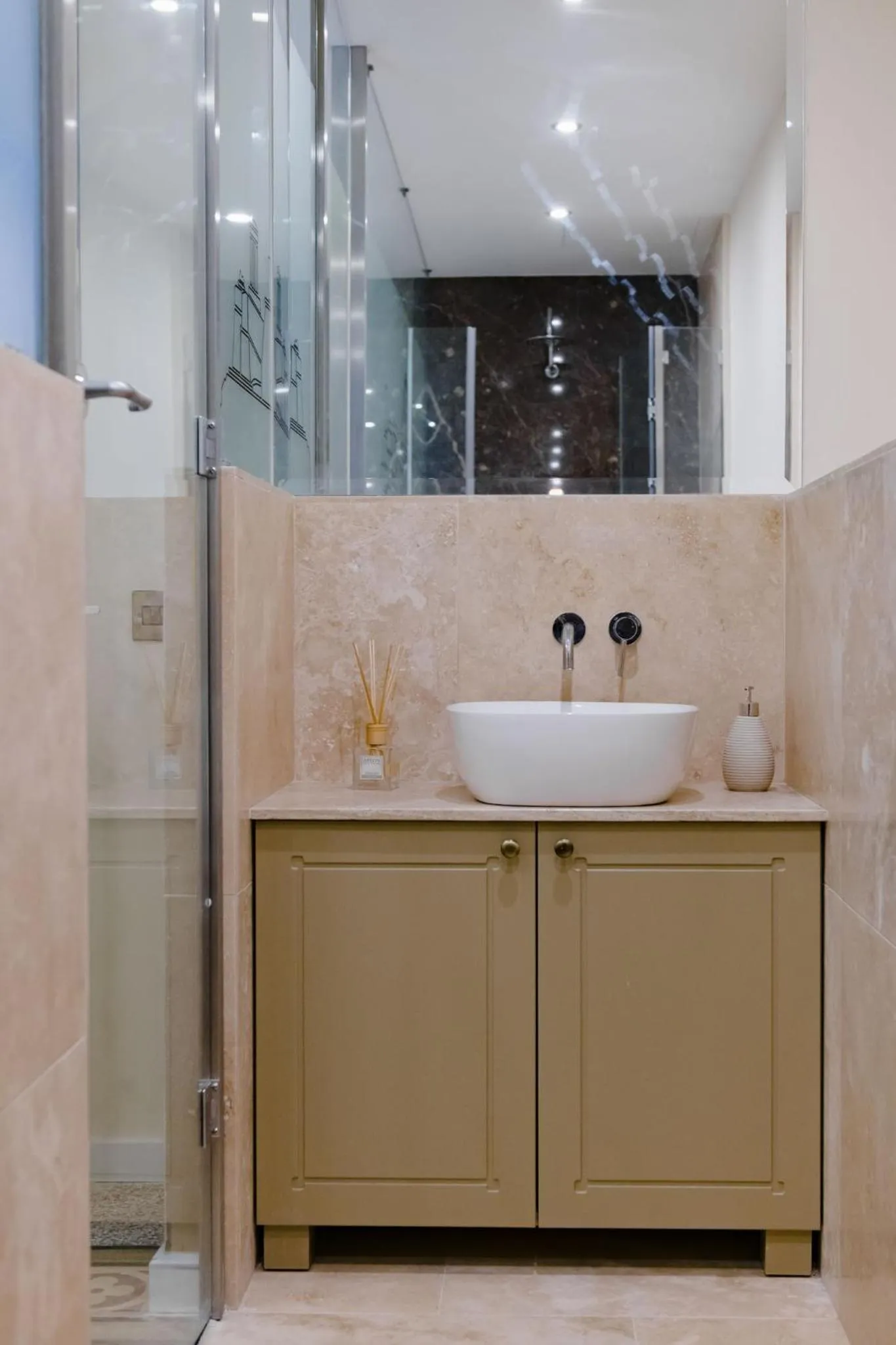 Bathroom in Independence MALTA APARTMENTS