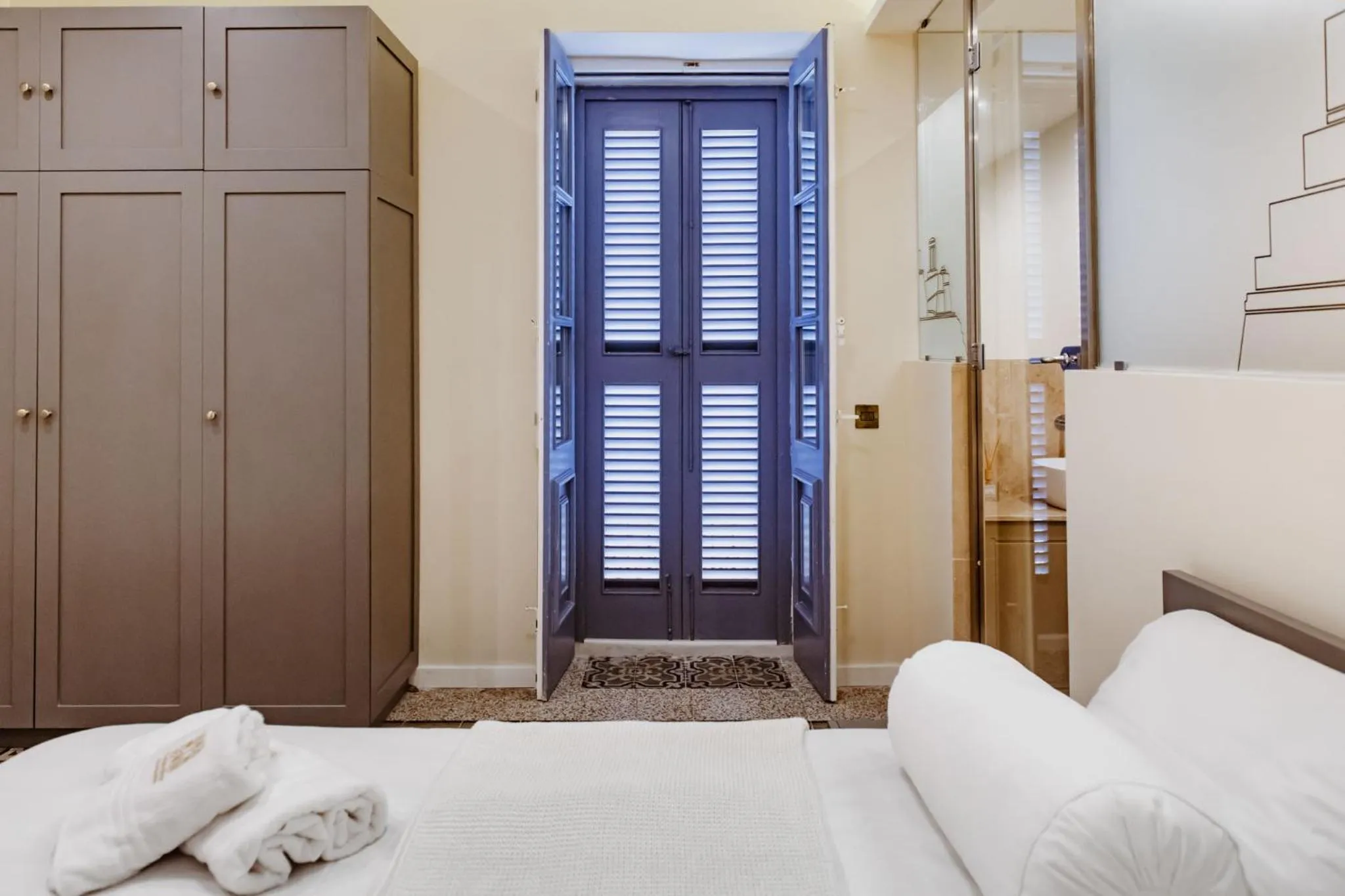 Bedroom, Bed in Independence MALTA APARTMENTS