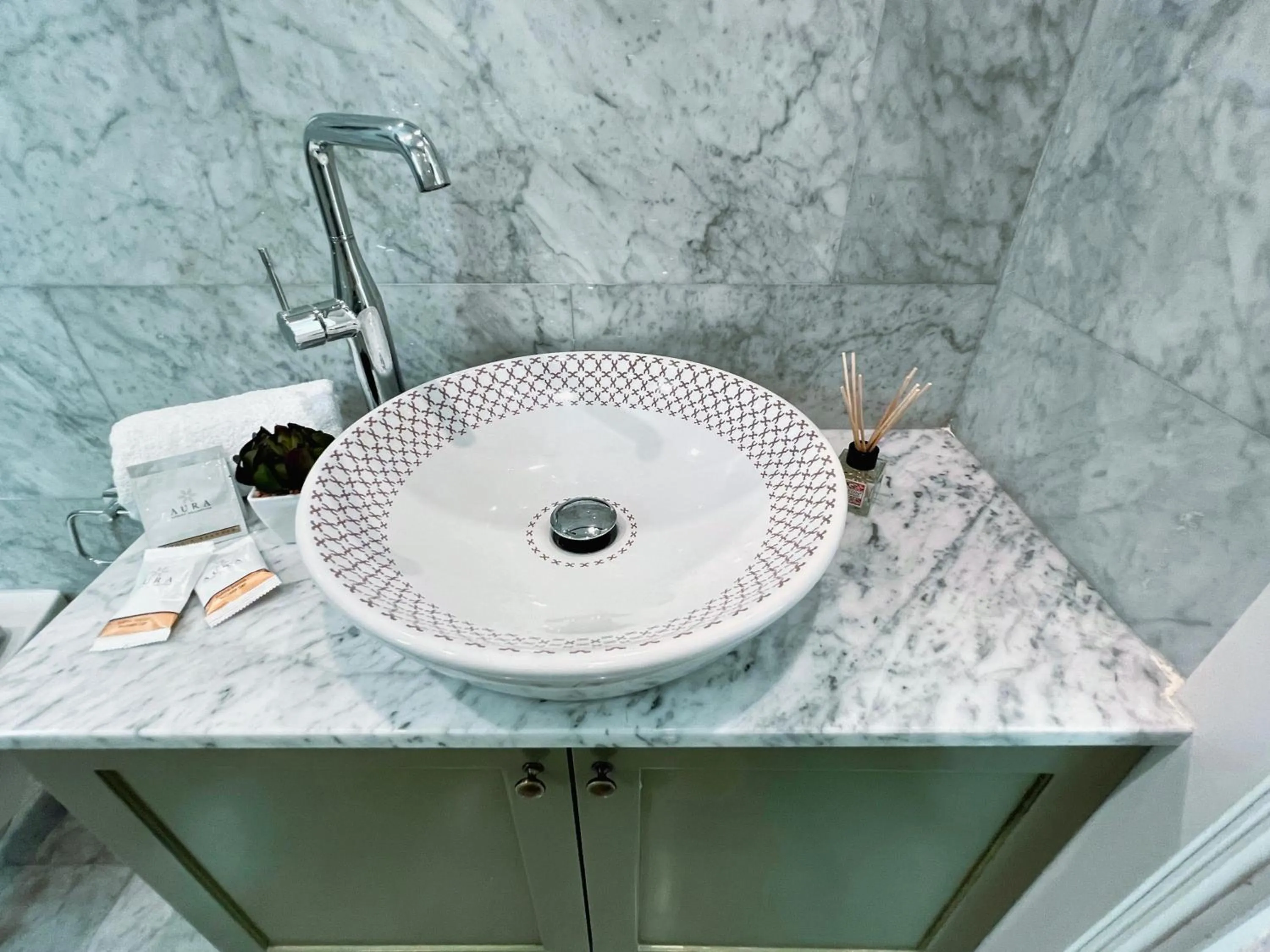 Bathroom in Independence MALTA APARTMENTS