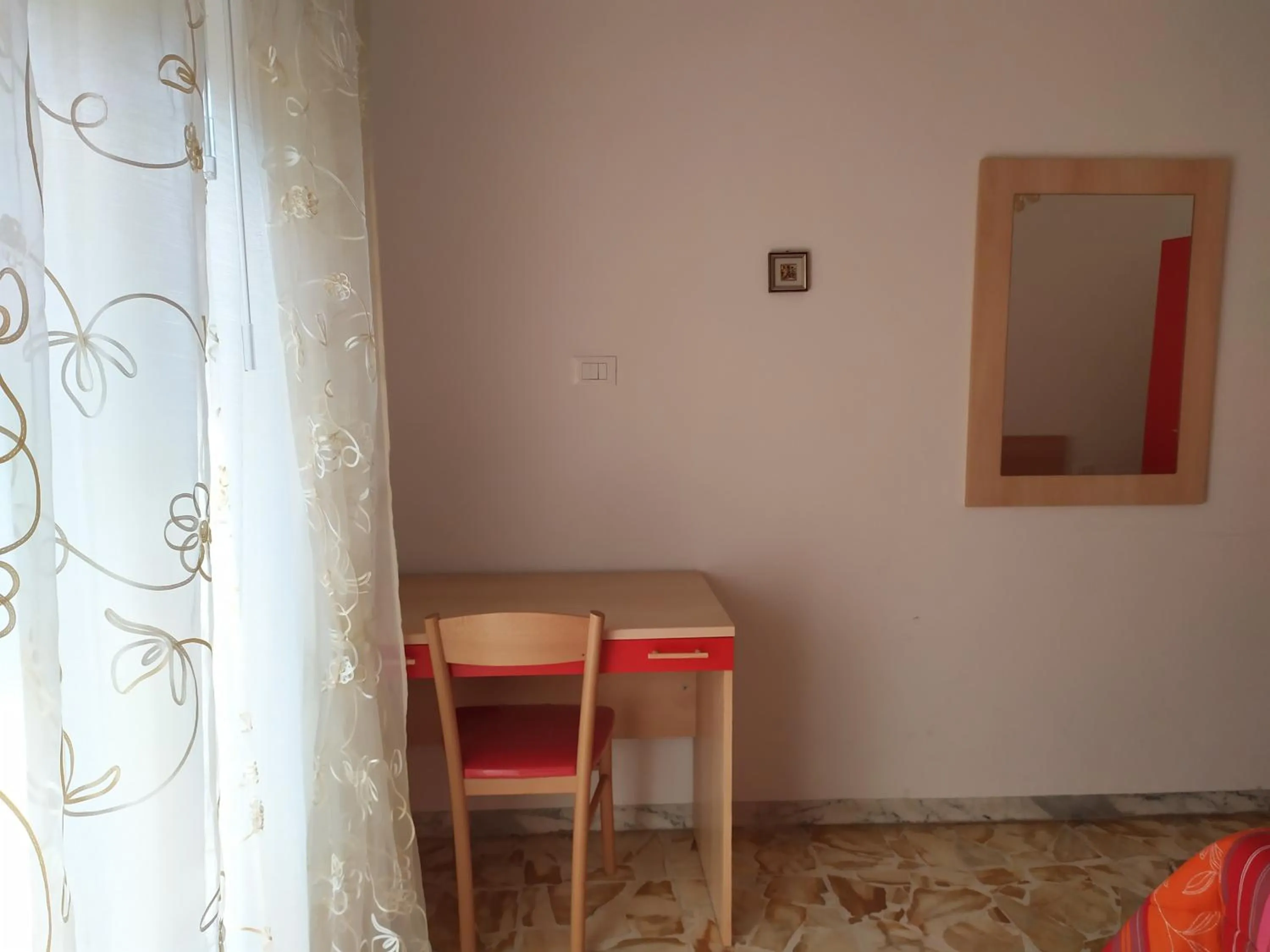 Decorative detail in B&B Casa Valentina a Linguaglossa