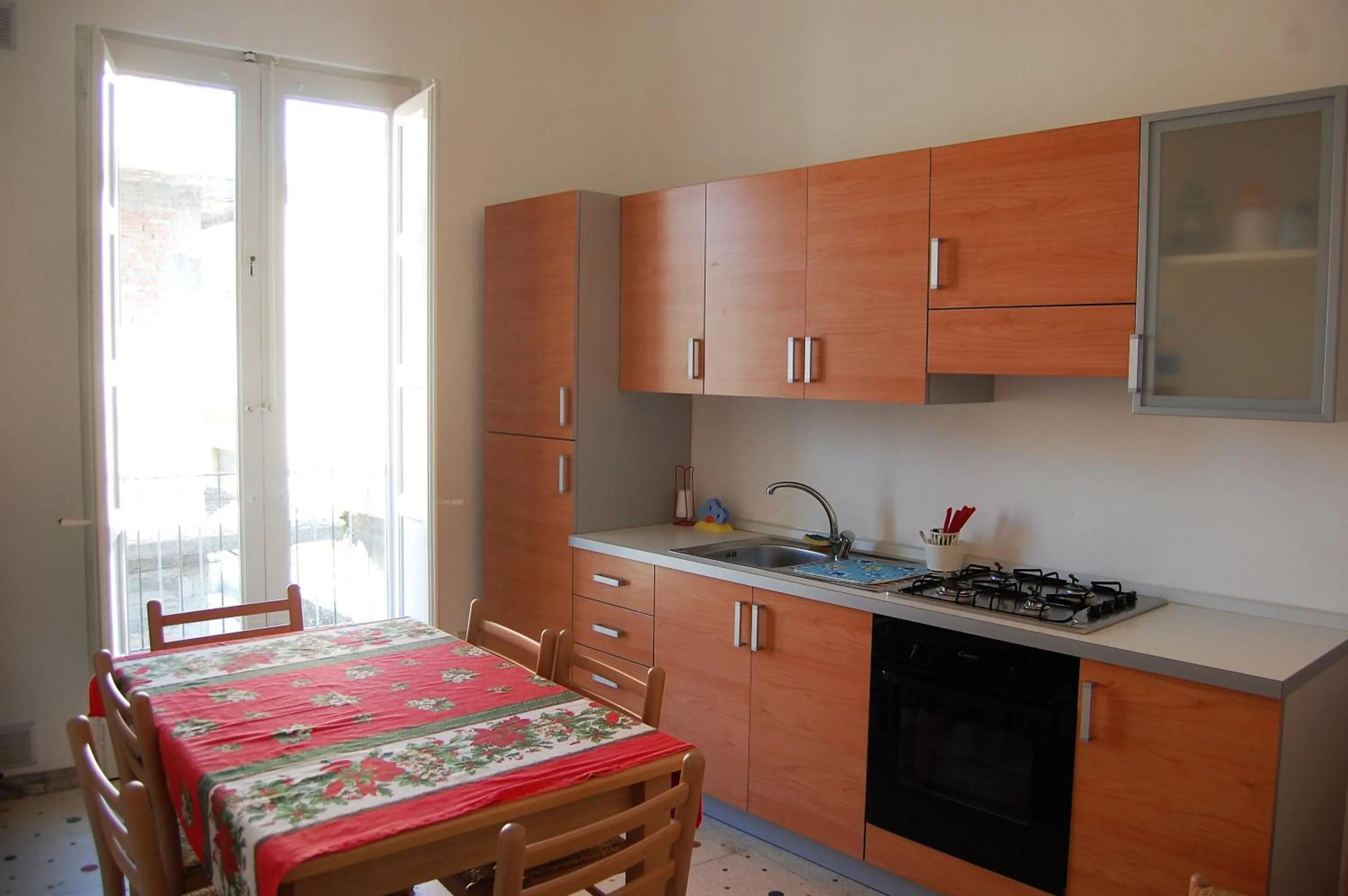 Kitchen or kitchenette in B&B Casa Valentina a Linguaglossa