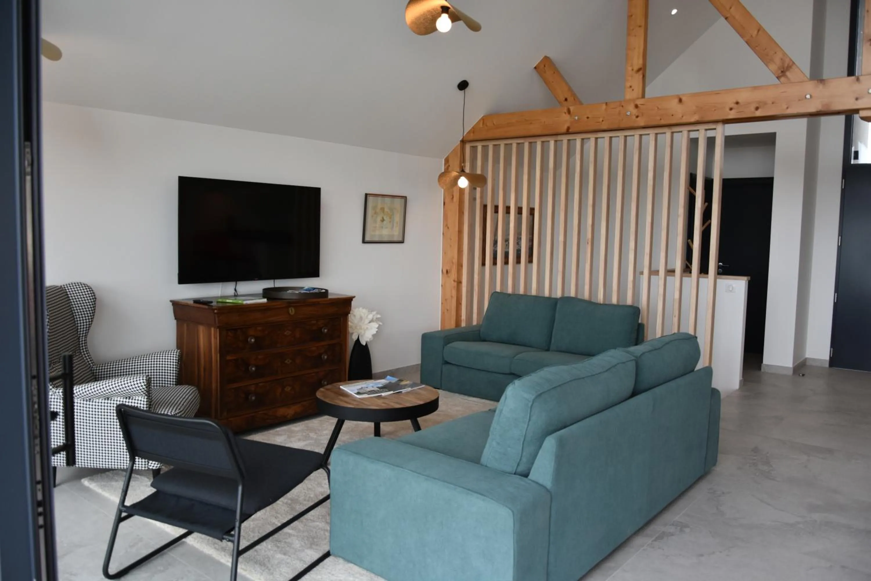 Seating area in Hôtel Le Lichen De La Mer