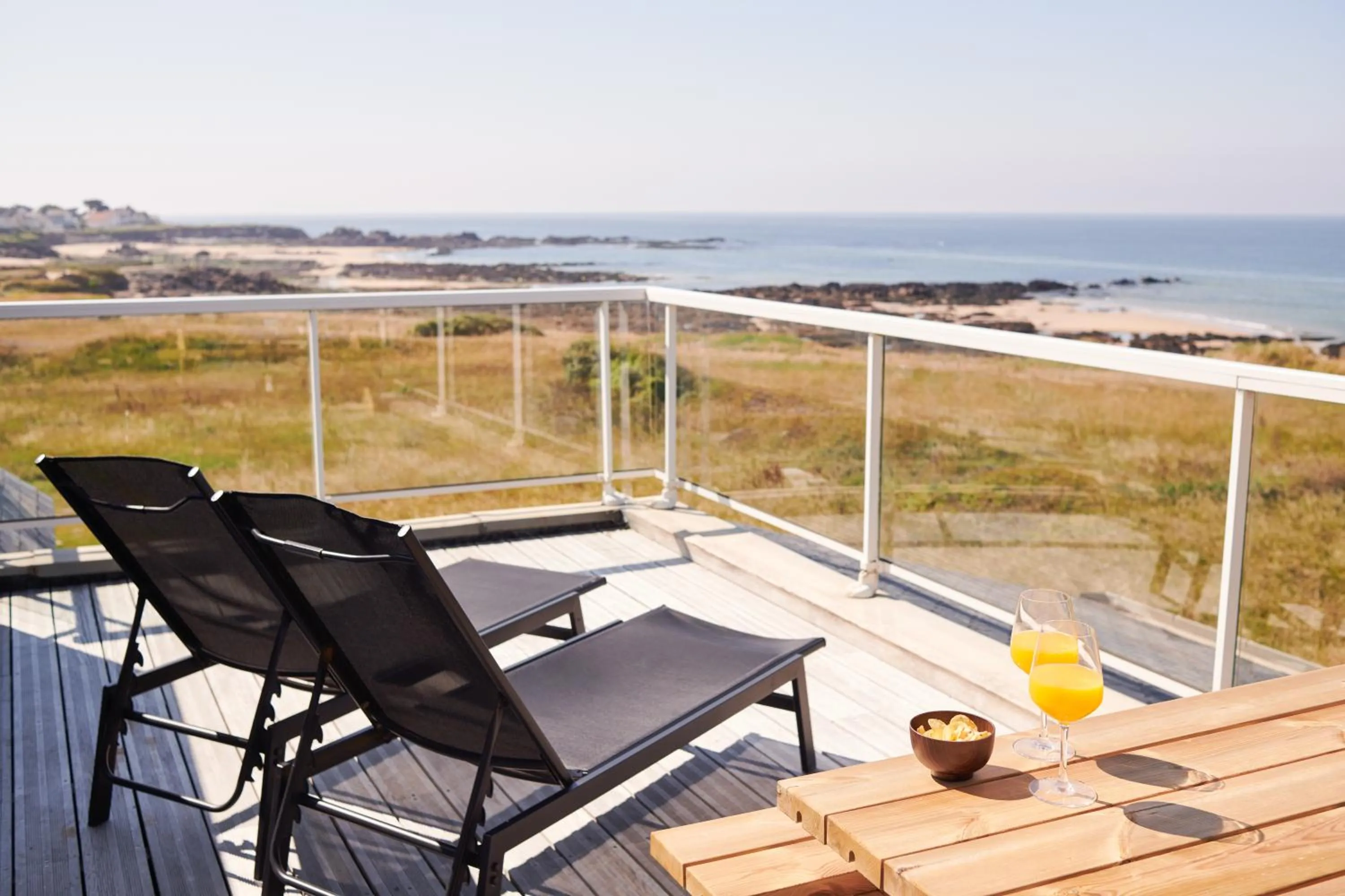Balcony/Terrace in Hôtel Le Lichen De La Mer