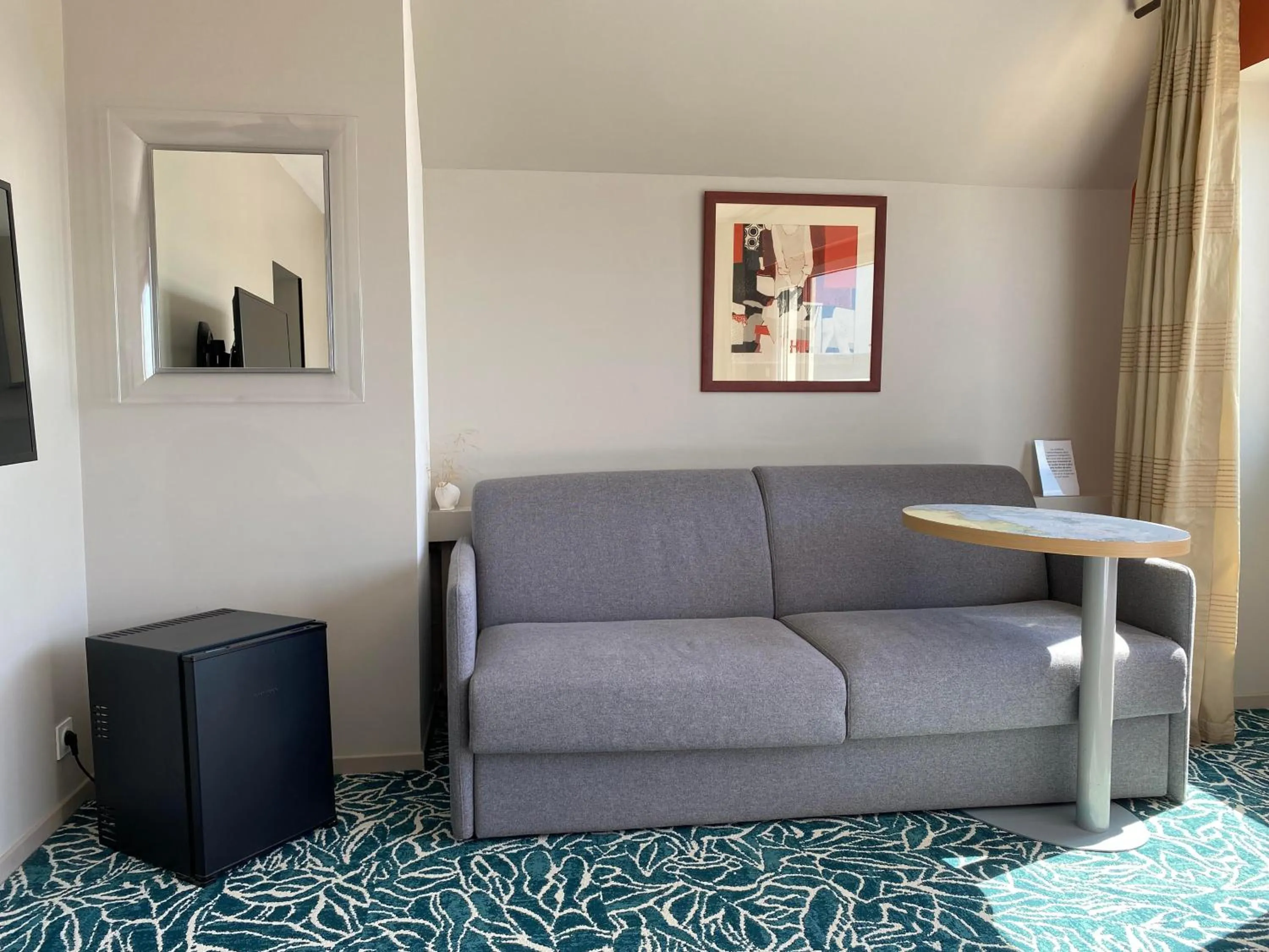 Seating area in Hôtel Le Lichen De La Mer