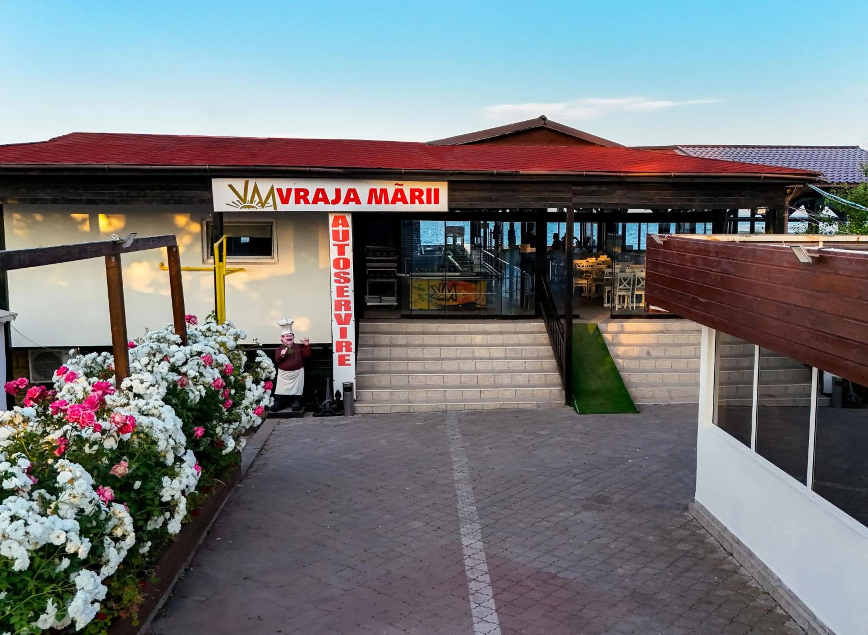 Restaurant/places to eat in Complex Vraja Mării Costinești