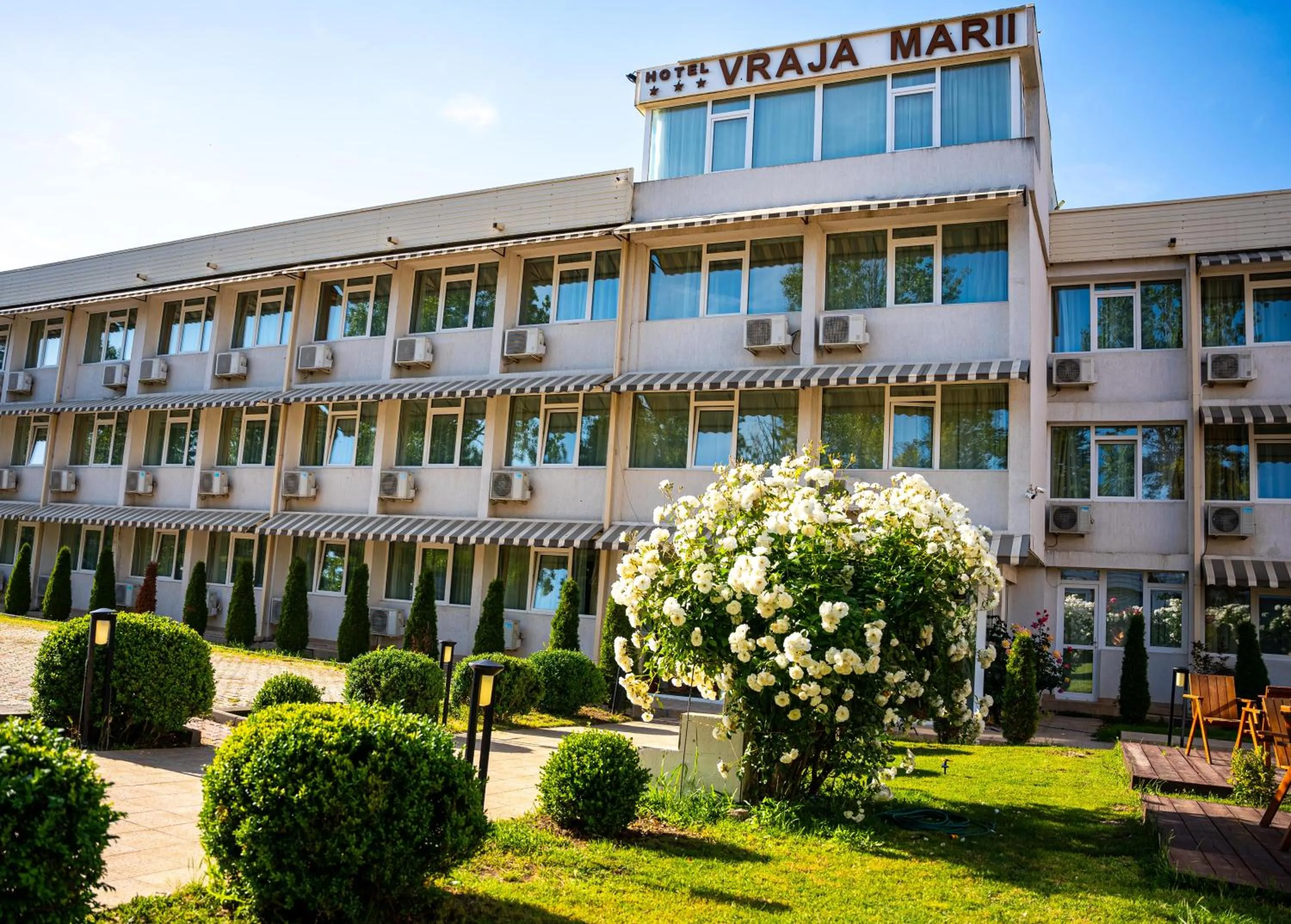 Property building in Complex Vraja Mării Costinești