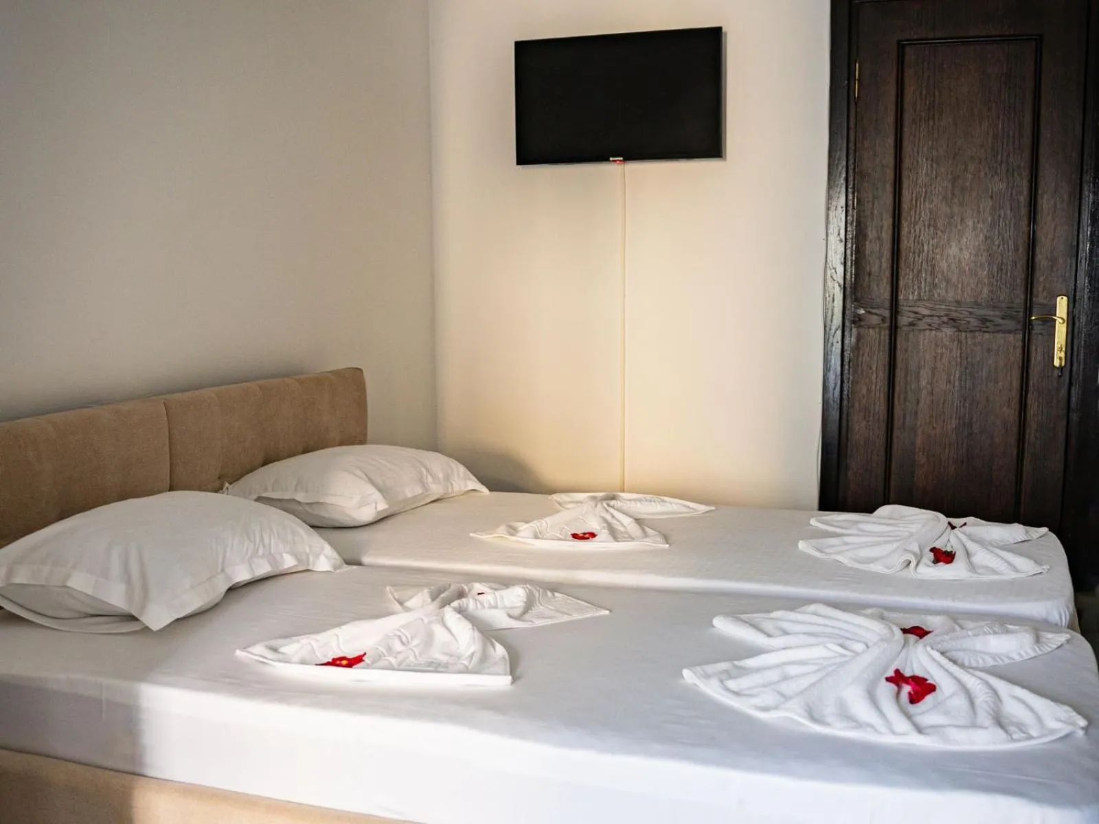 Bed in Complex Vraja Mării Costinești