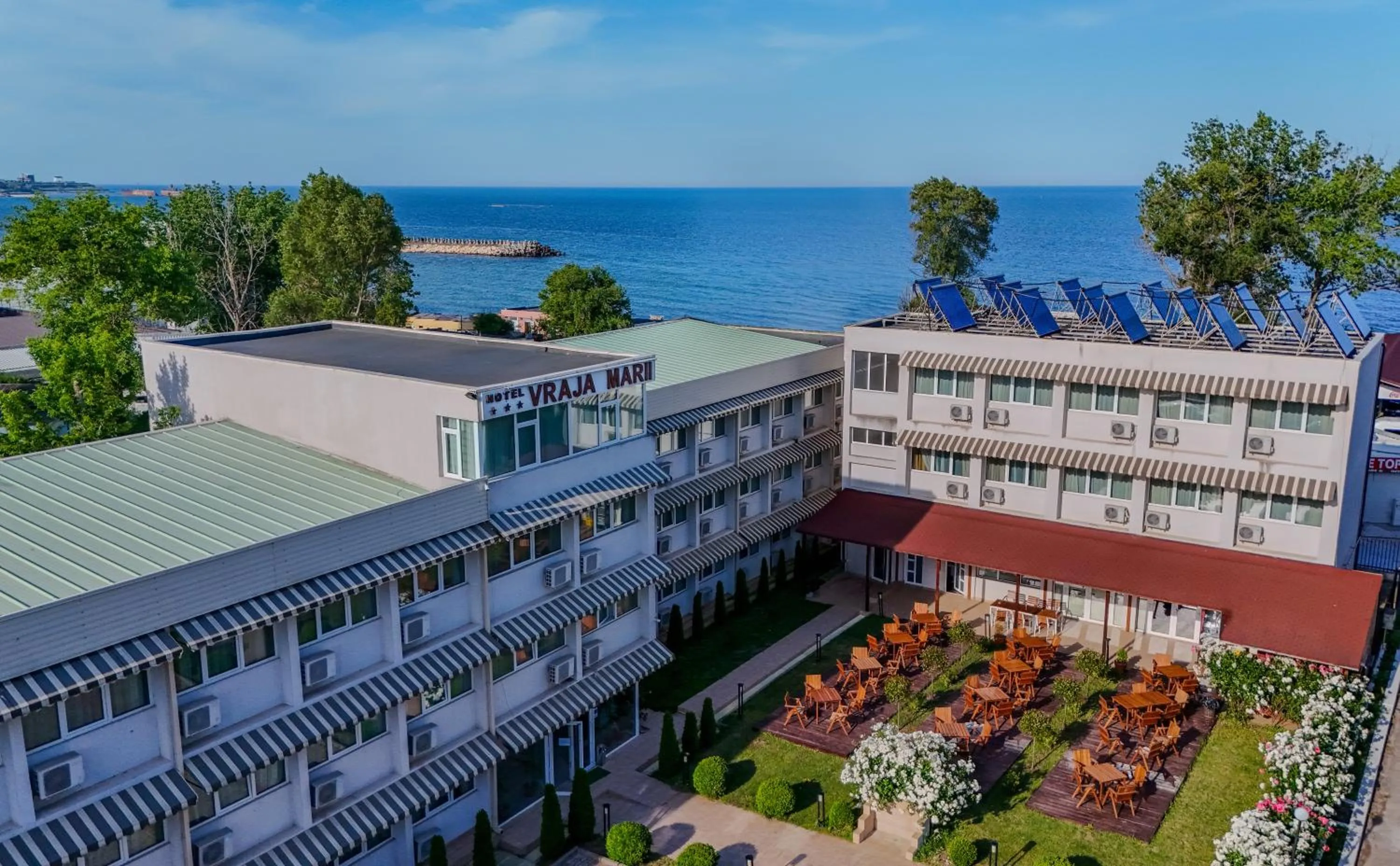 Property building in Complex Vraja Mării Costinești