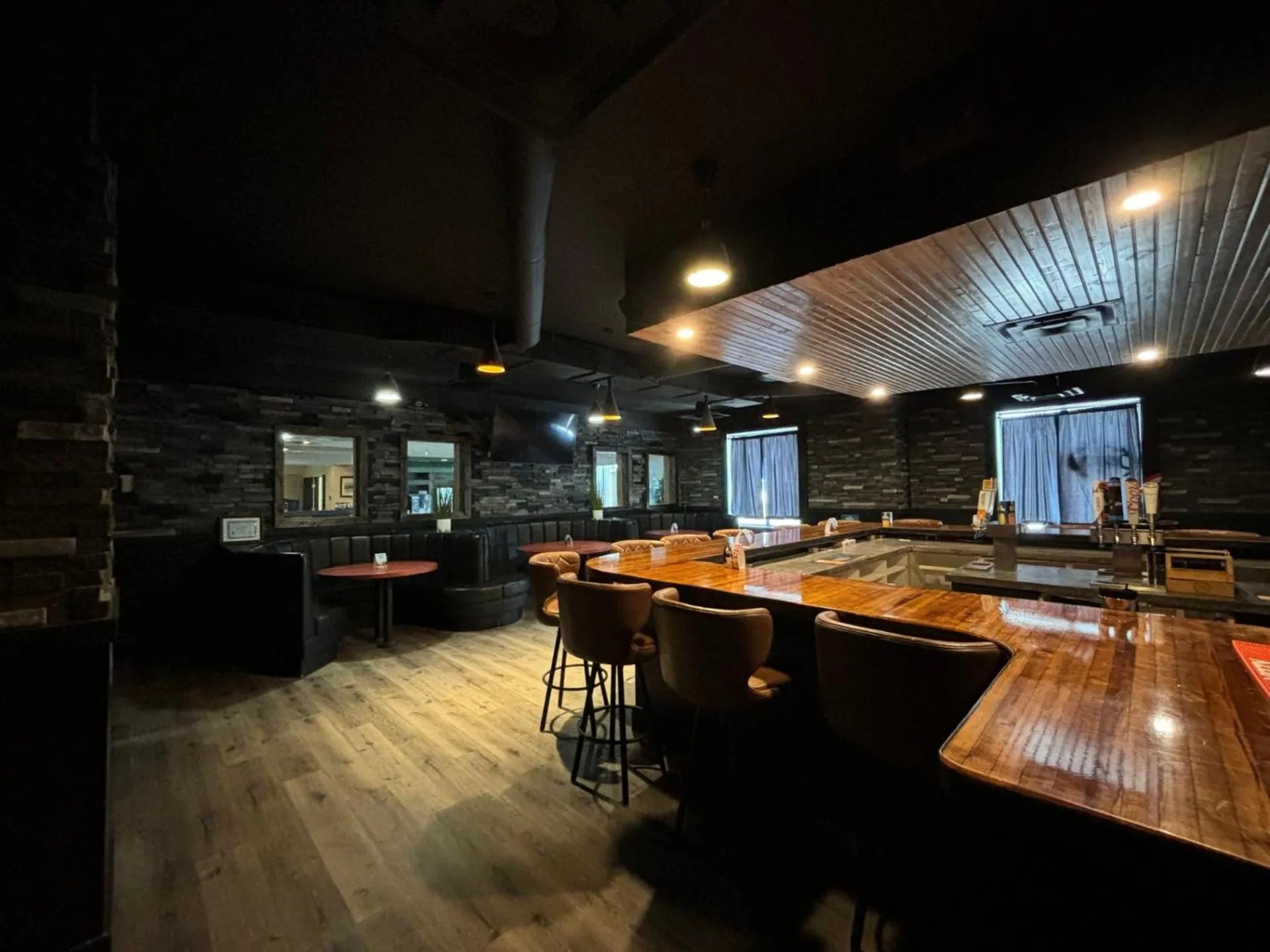Lounge or bar in Ramada by Wyndham Estevan
