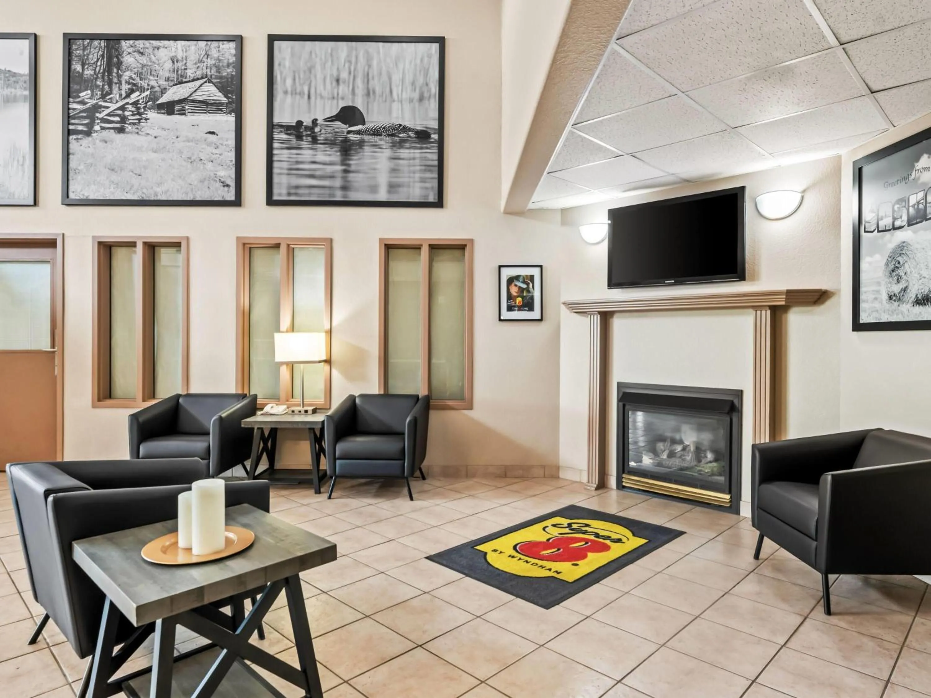 Lobby or reception in Super 8 by Wyndham Meadow Lake