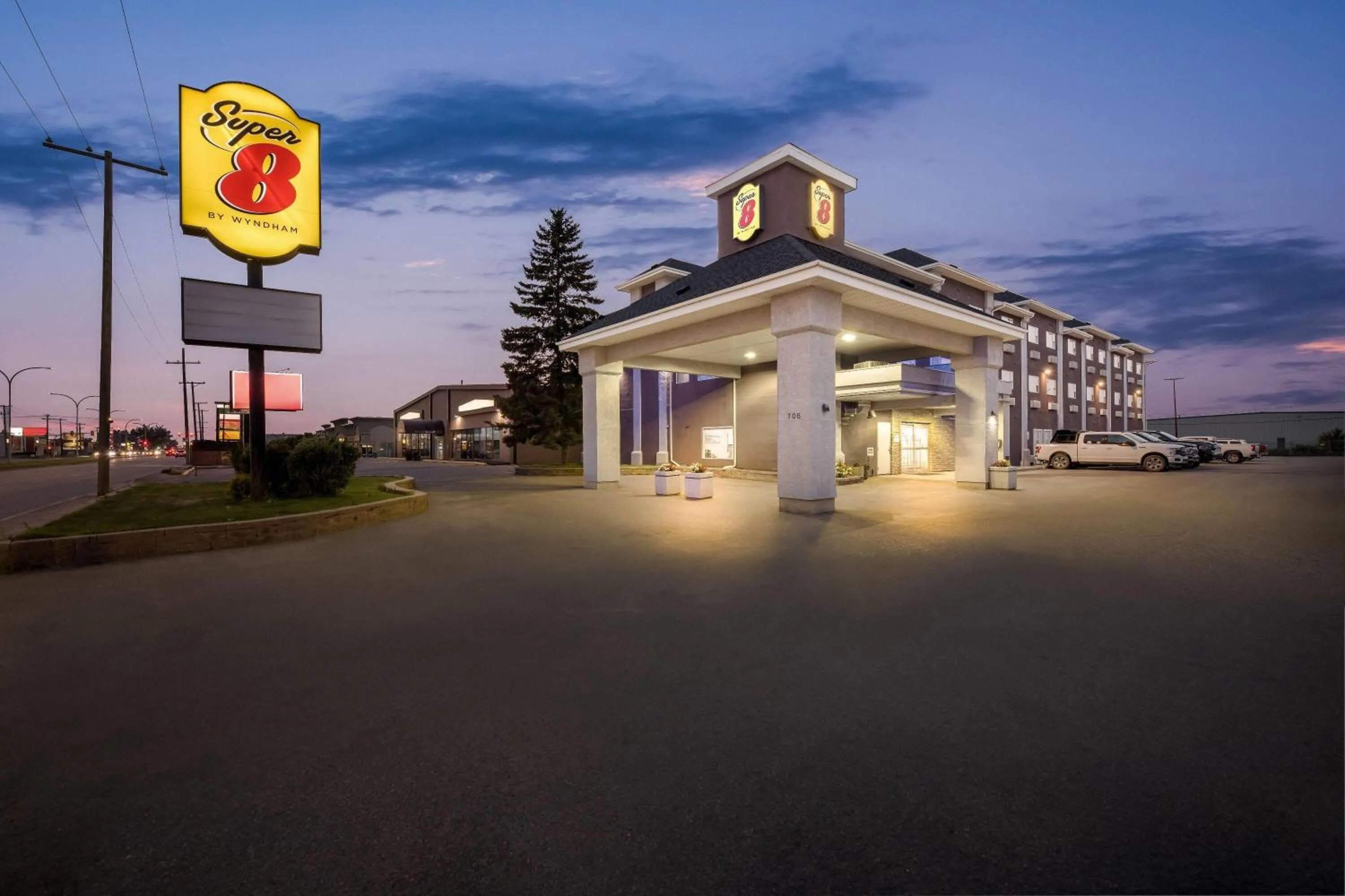 Property building in Super 8 by Wyndham Saskatoon Near Saskatoon Airport
