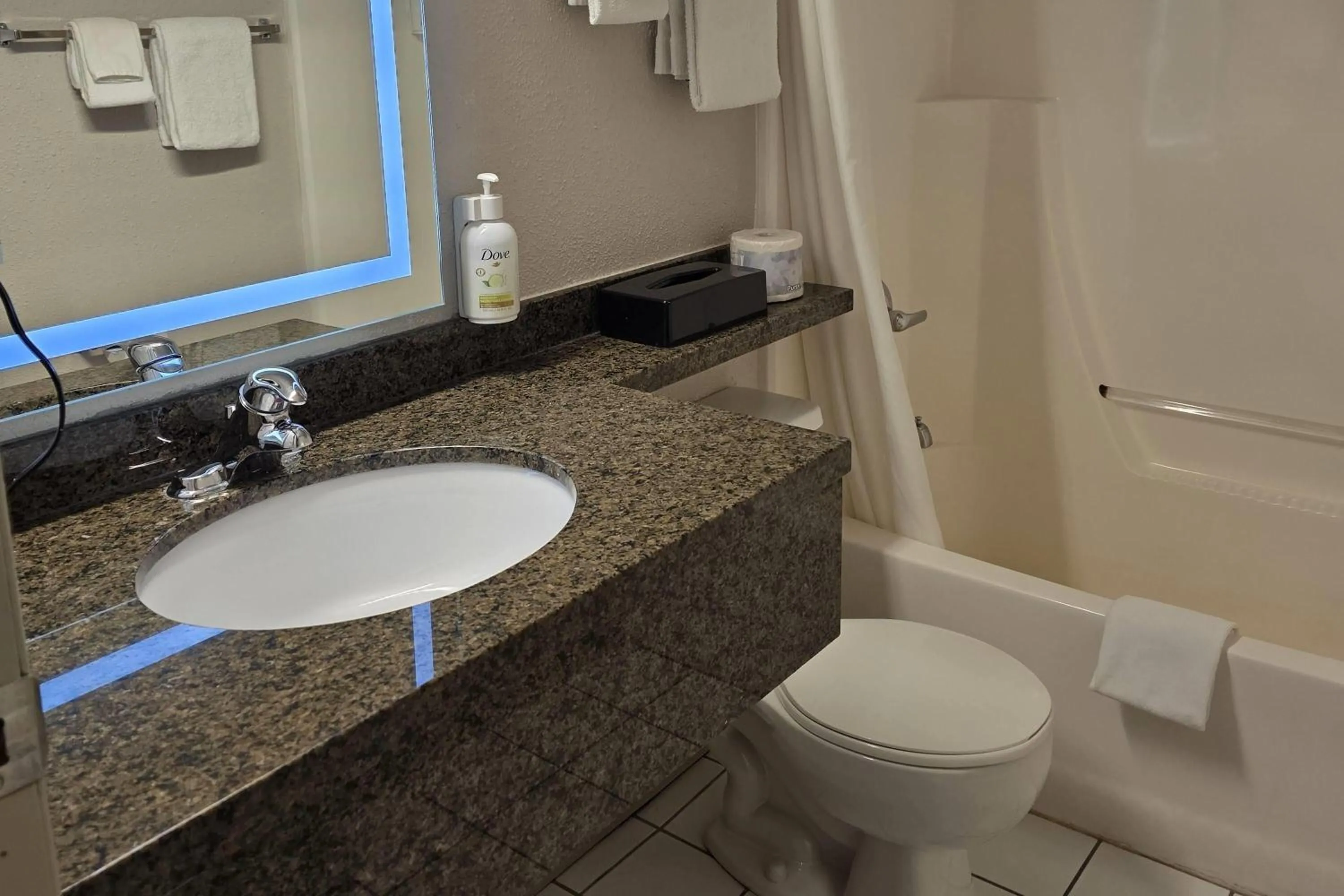 Photo of the whole room in Super 8 by Wyndham Swift Current