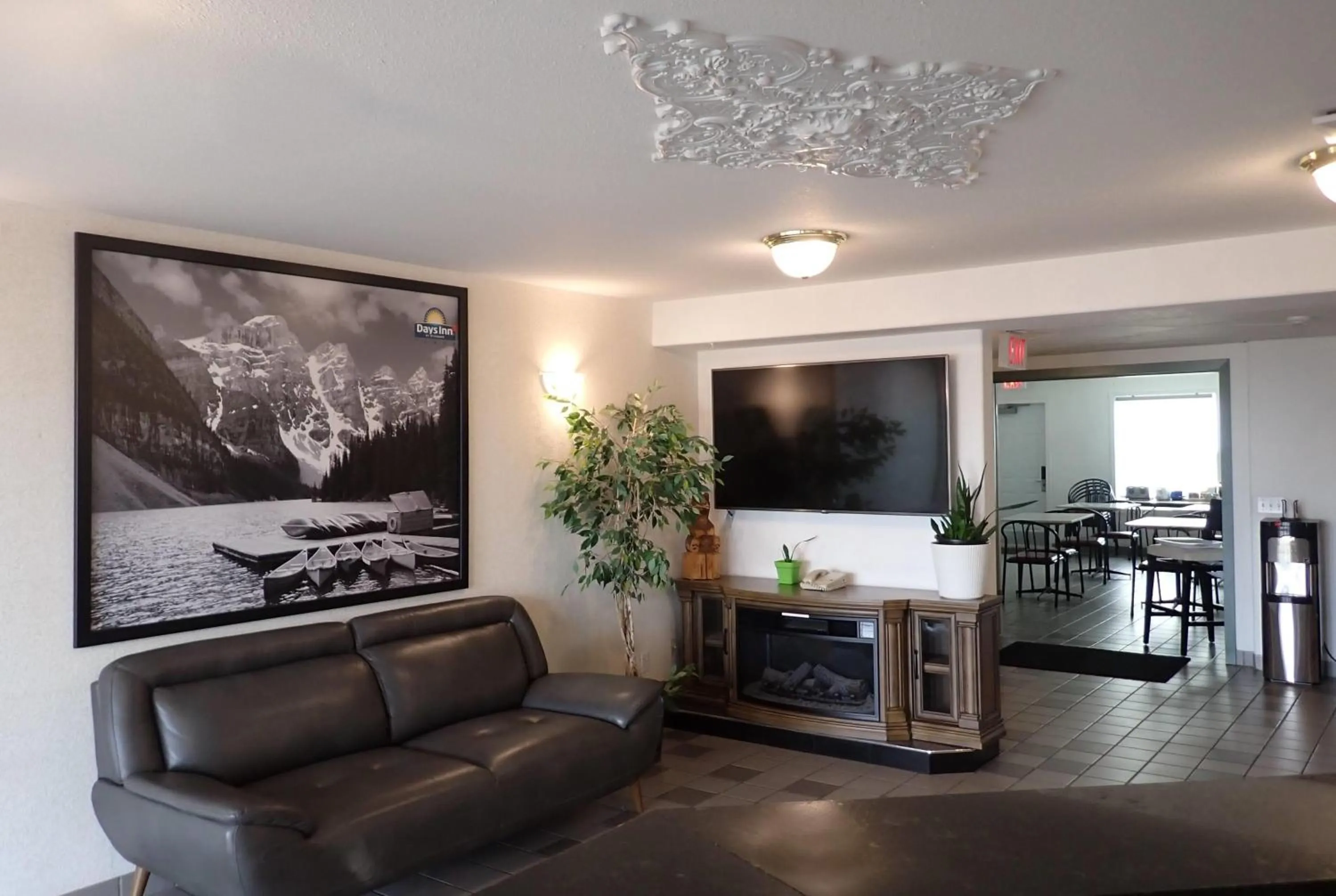 Lobby or reception in Days Inn by Wyndham Taber