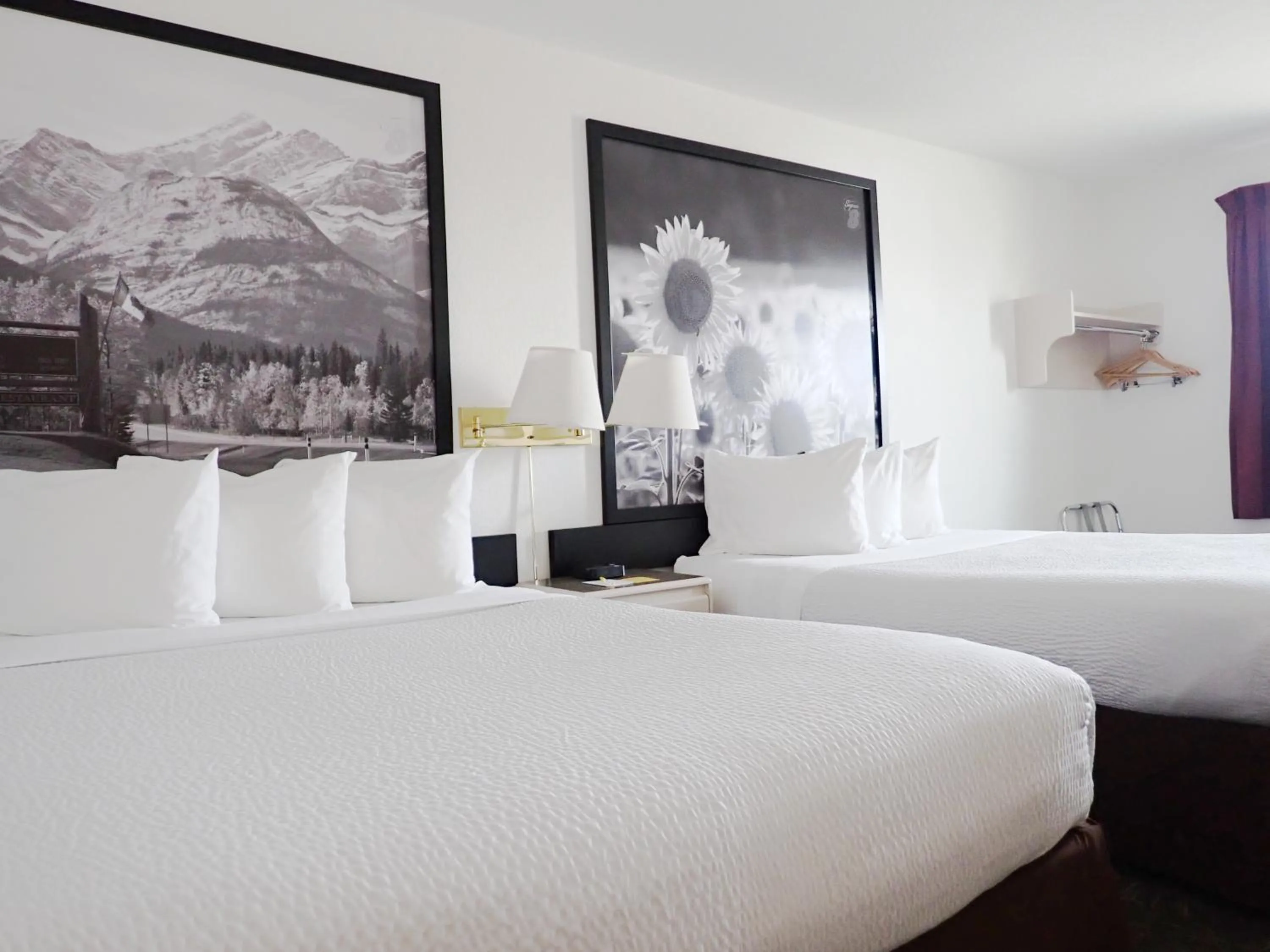 Bed in Days Inn by Wyndham Taber