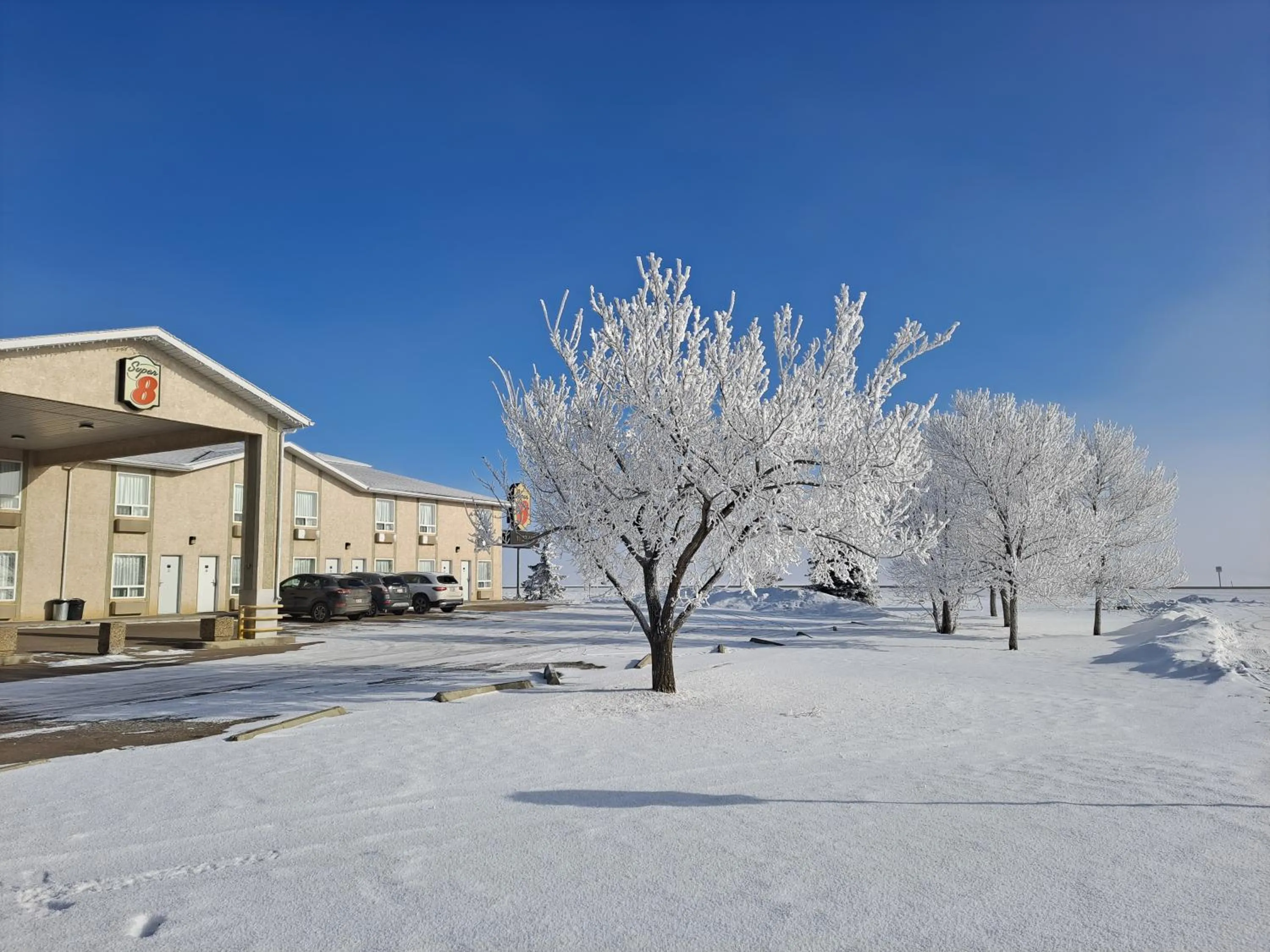 Super 8 by Wyndham Three Hills AB