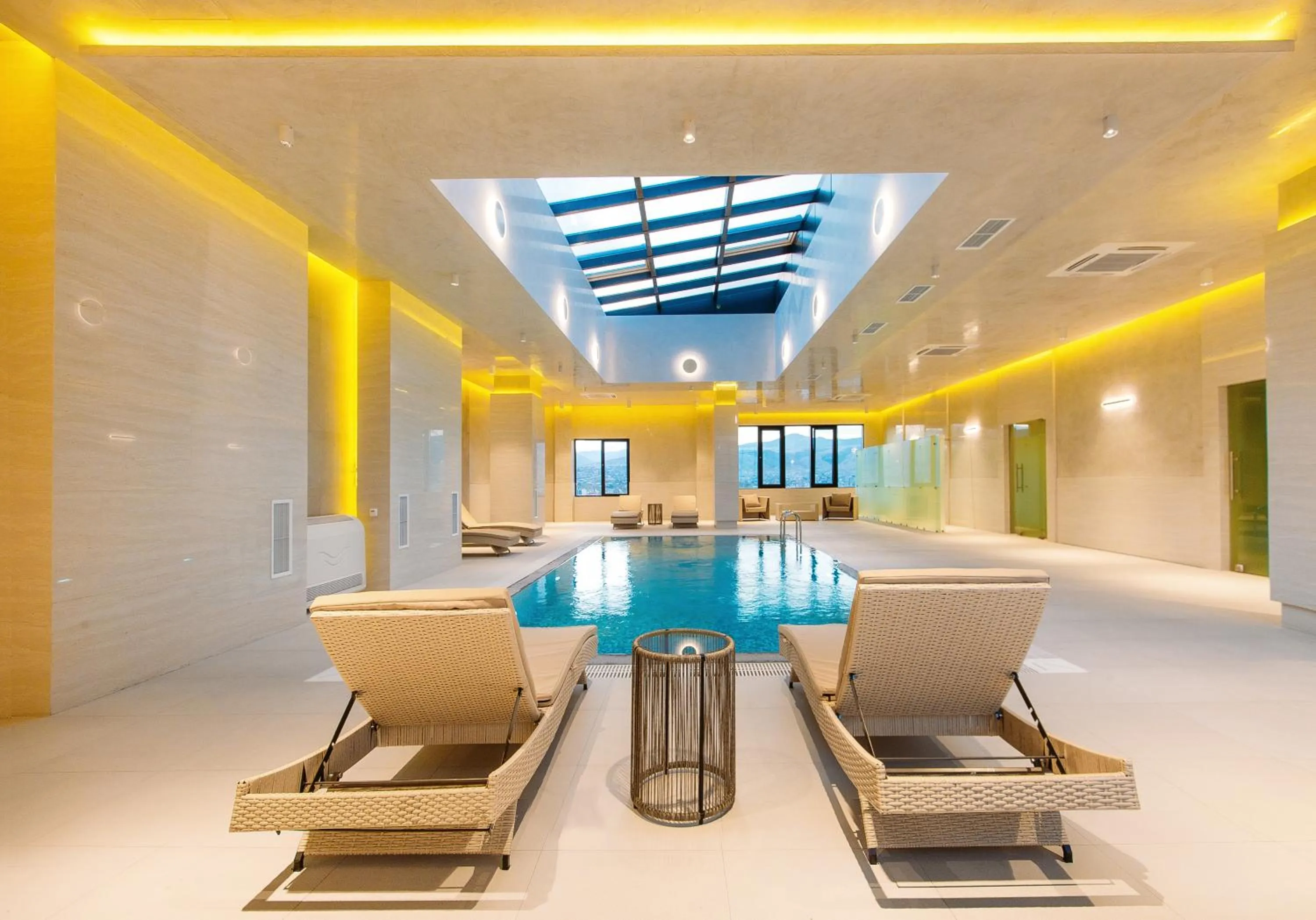 Swimming pool in Hotel Tbilisi Tower