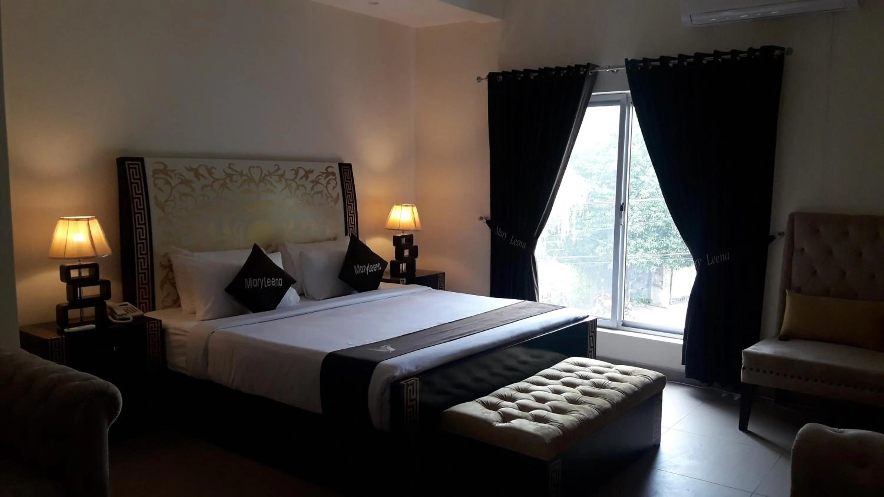 Bedroom, Bed in MaryLeena Hotel Gulberg