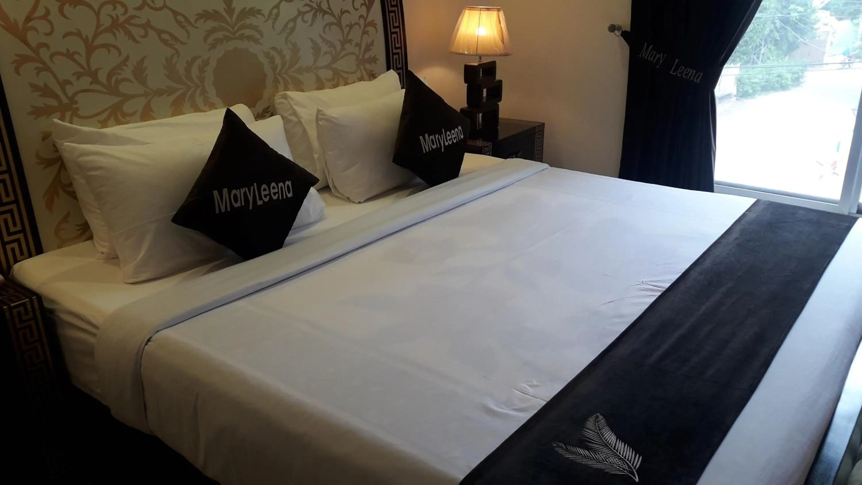 Bedroom, Bed in MaryLeena Hotel Gulberg