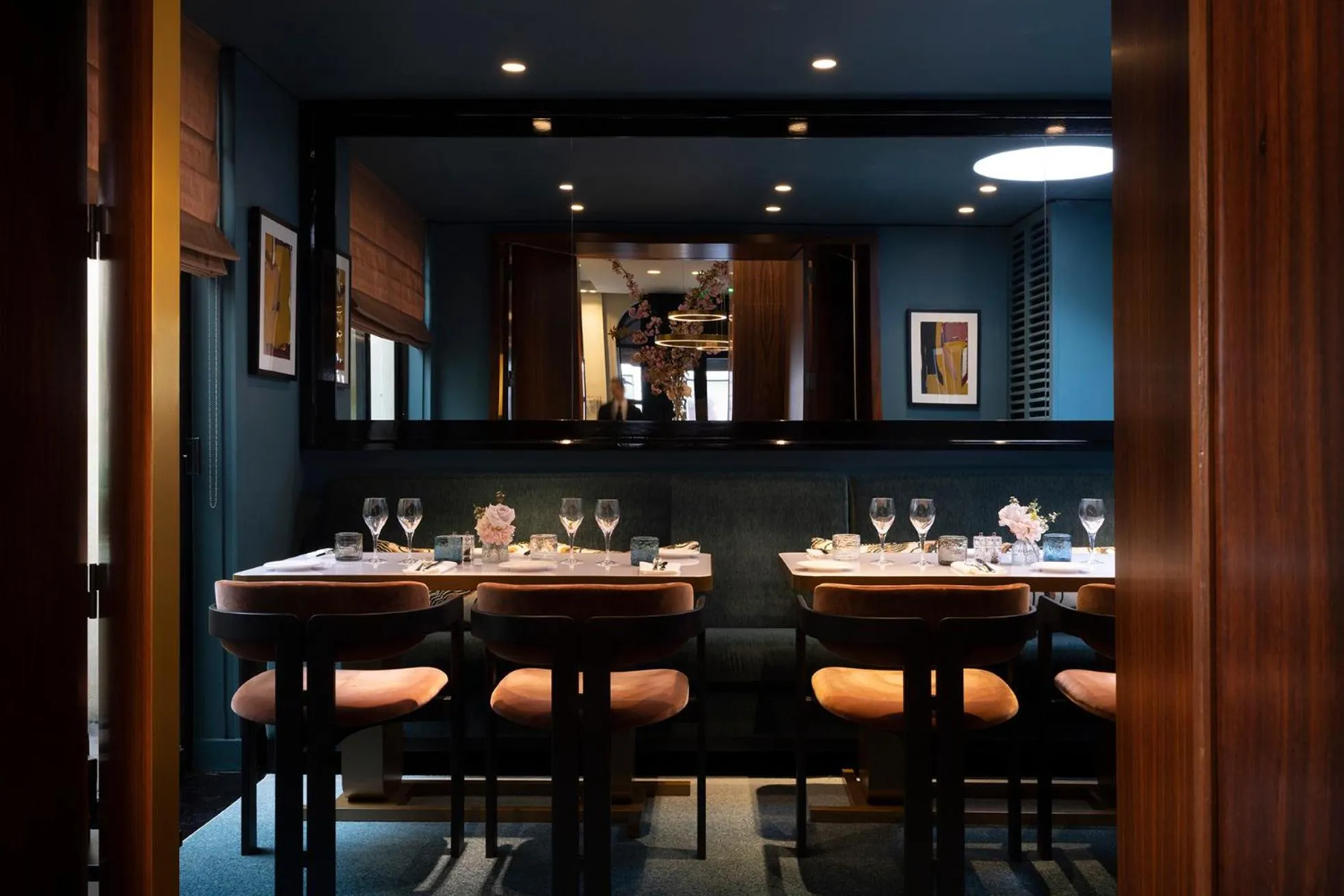 Restaurant/places to eat in Hotel Montalembert