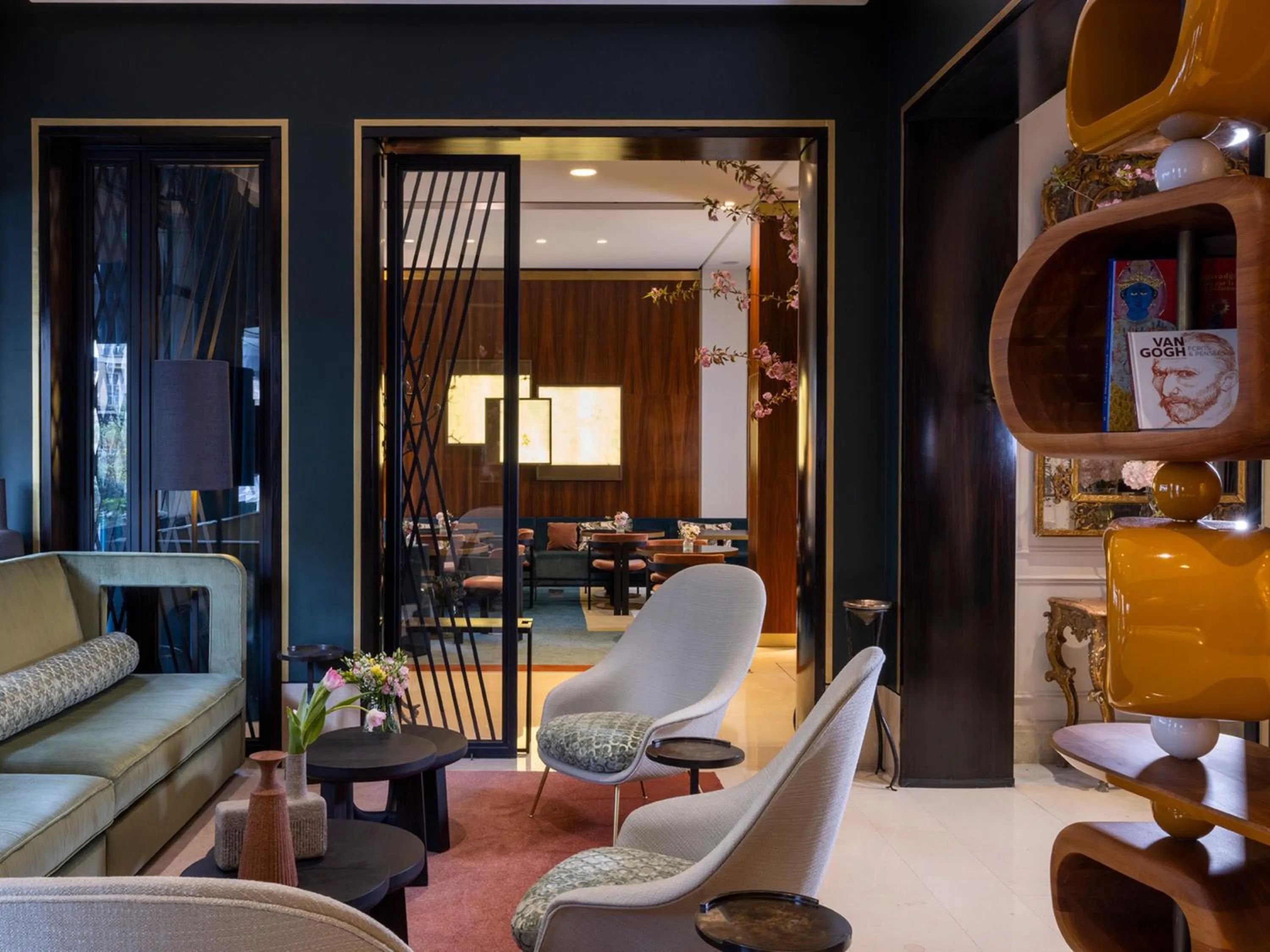 Lounge or bar in Hotel Montalembert