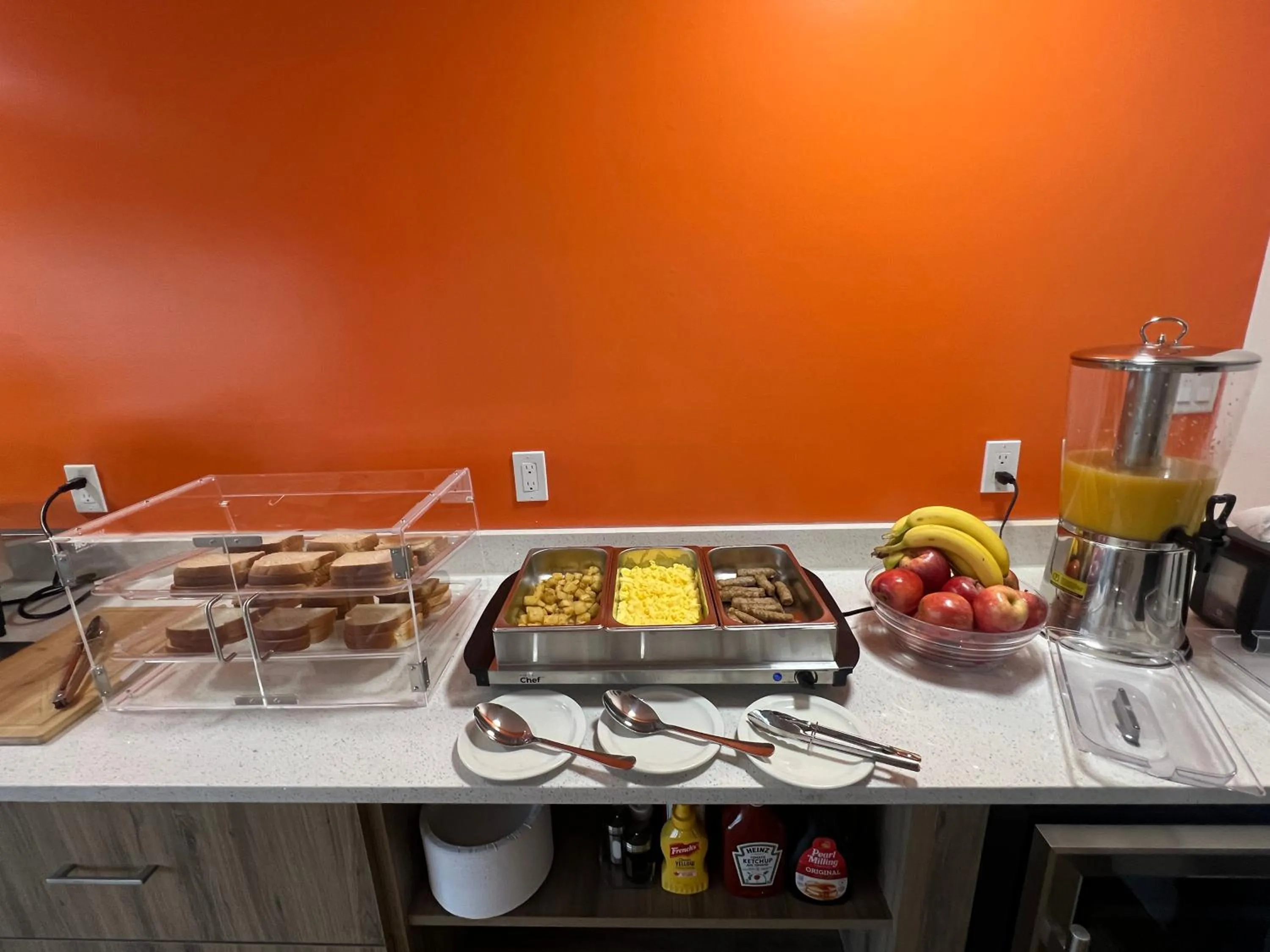 Breakfast in Tara Vista Inn