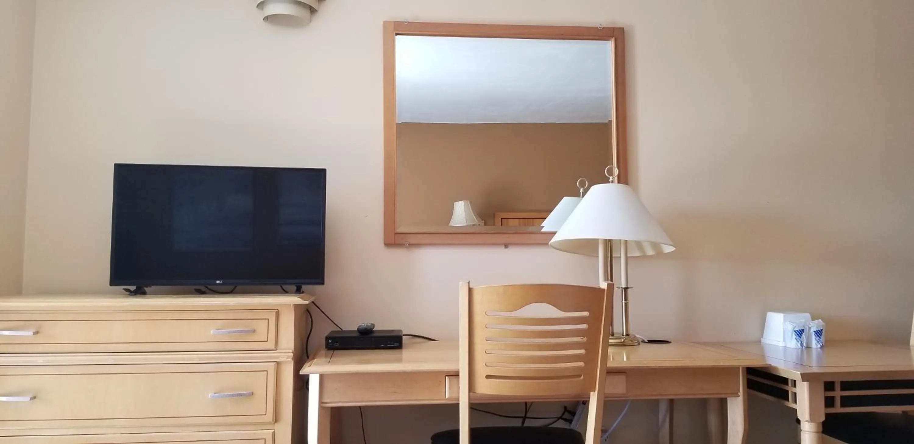 Bedroom in Tara Vista Inn