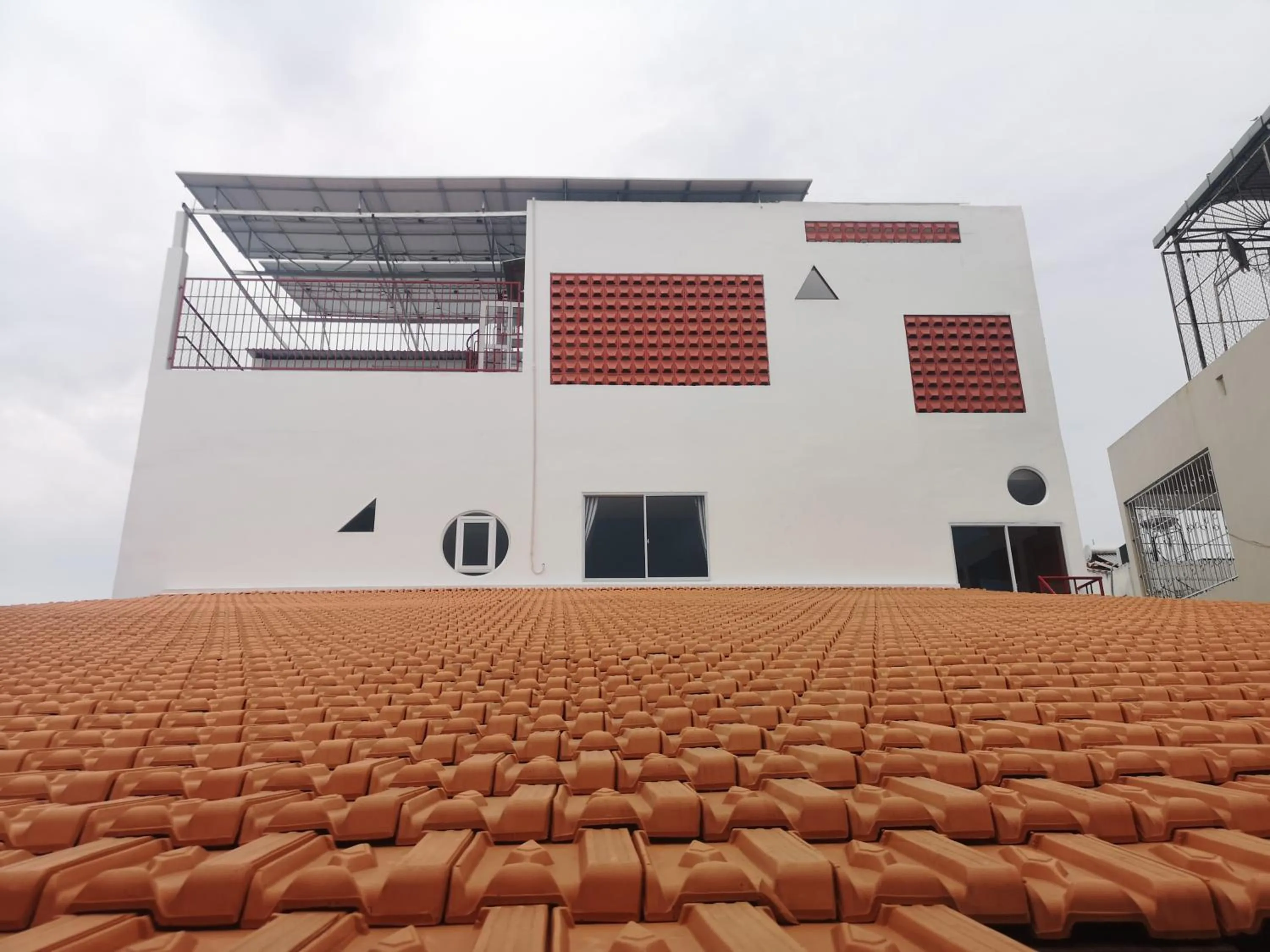 Property building in K2 Homestay & Coffee