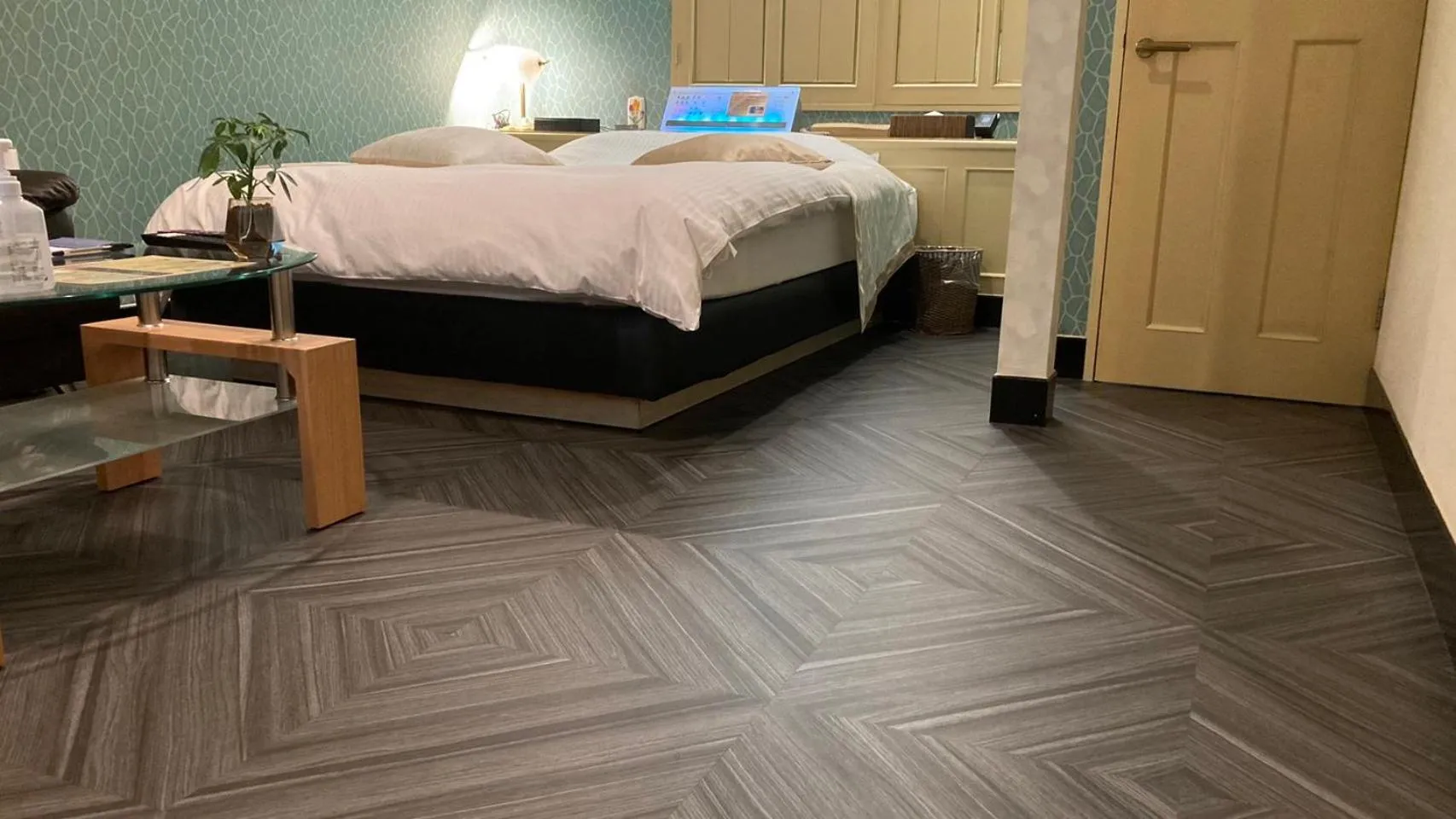 Bed in Valentine (Adult Only)