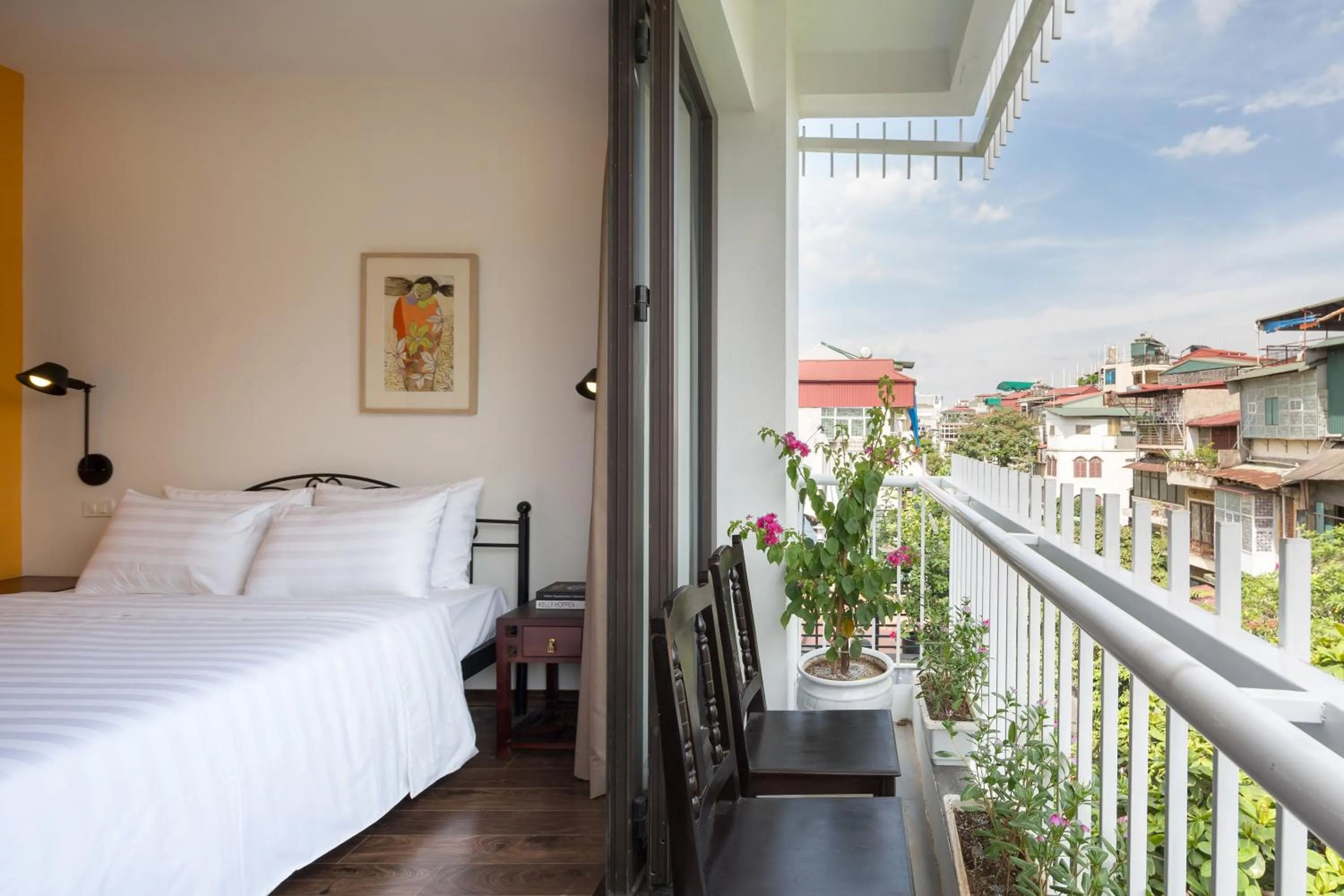 Bed in Centraltique Downtown - Bespoke Colonial House Near Hoan Kiem Lake