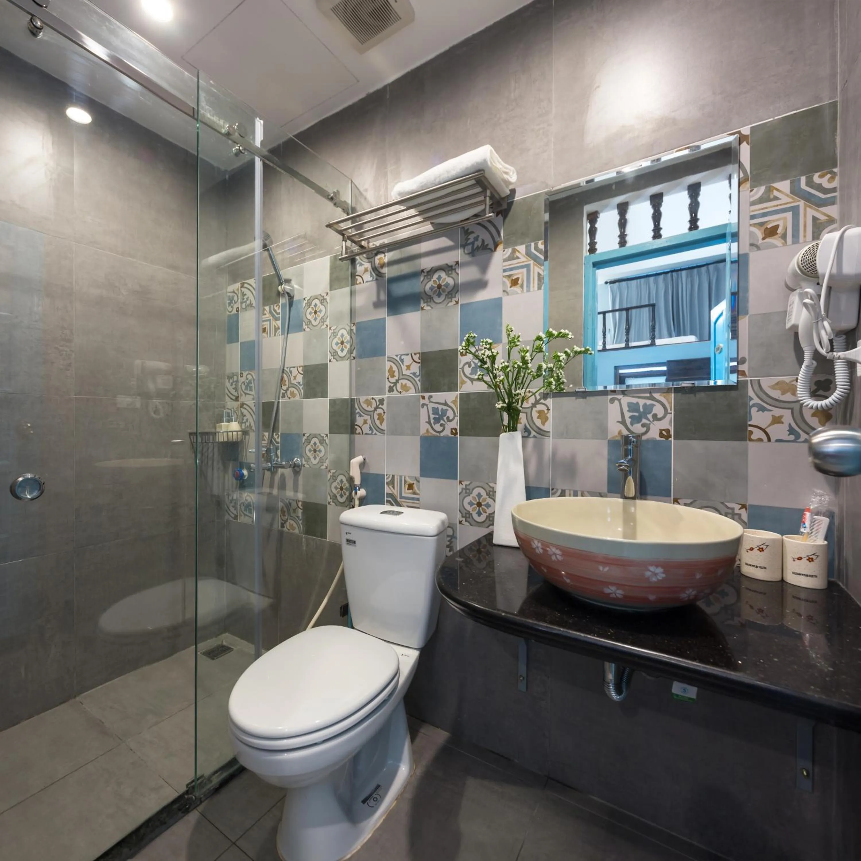 Centraltique Downtown - Bespoke Colonial House Near Hoan Kiem Lake