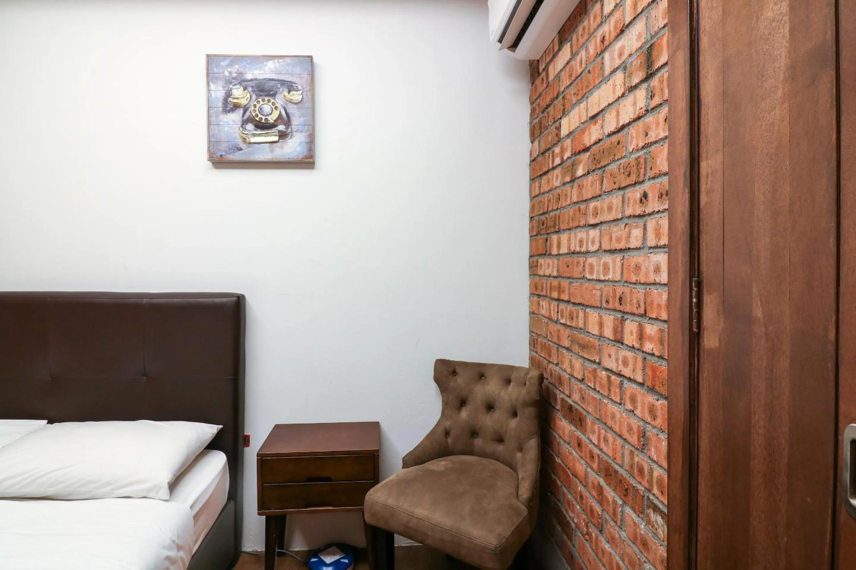 Bed in UrbanStay Industrial