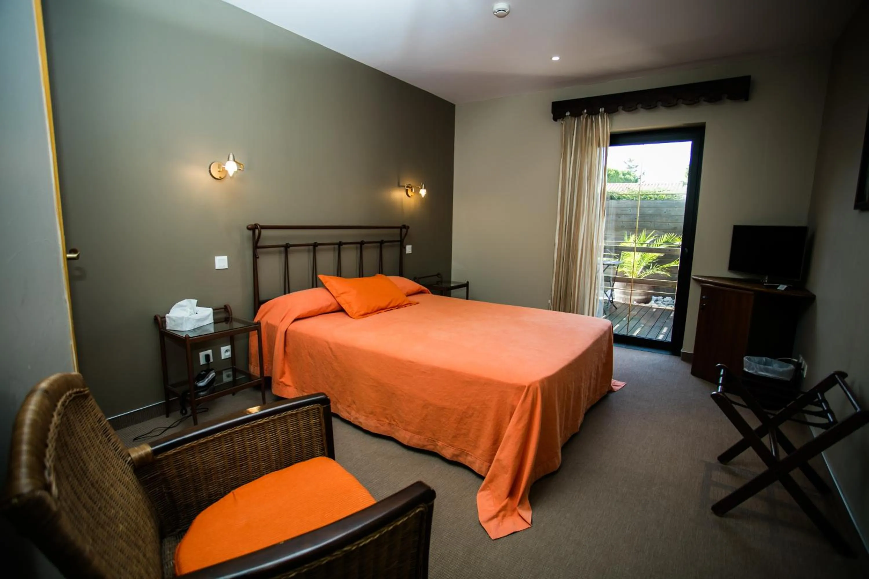 Bedroom, Bed in La Bergerie Du Cap