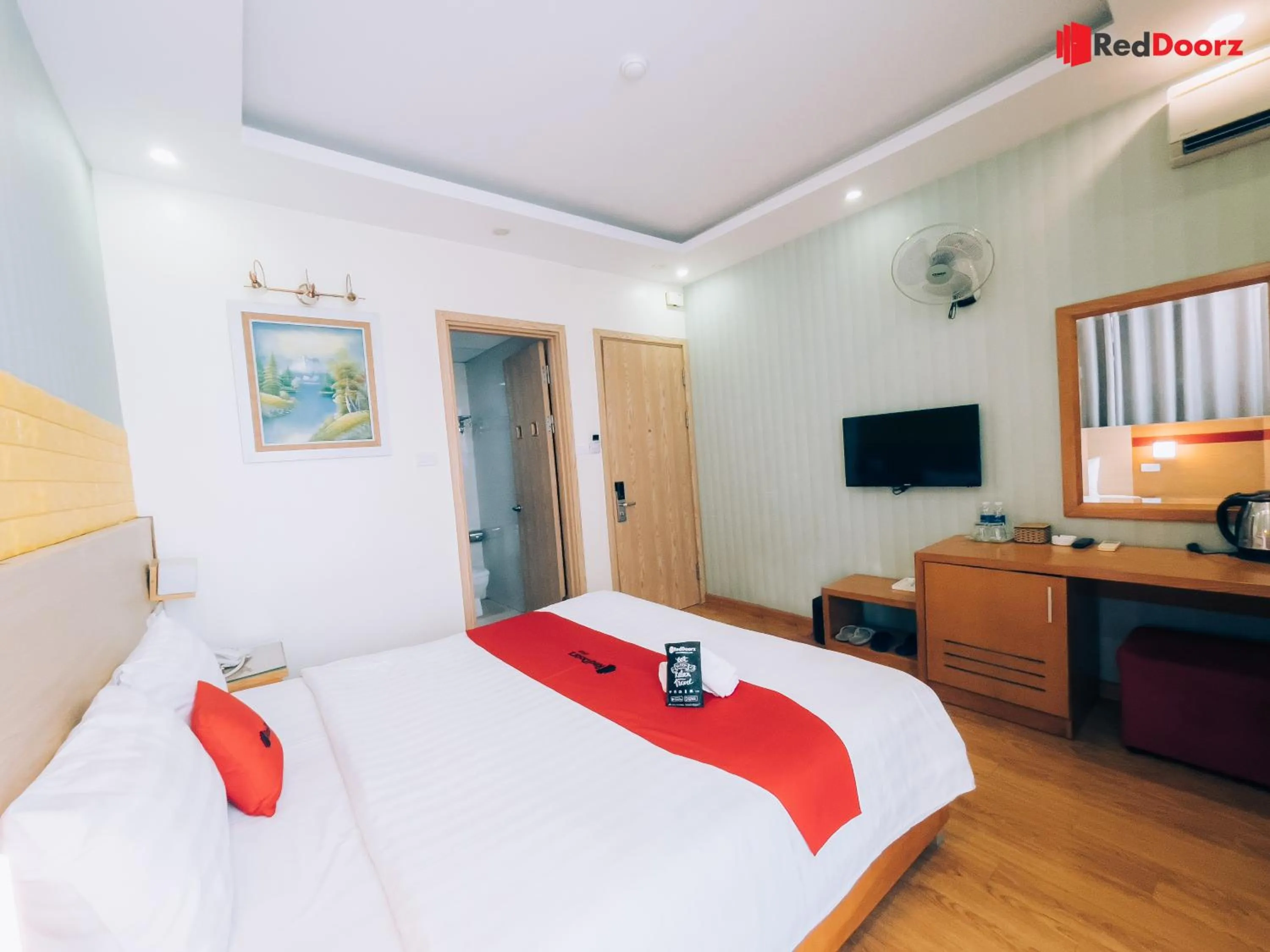 TV and multimedia in Home Hotel Truong Cong Giai