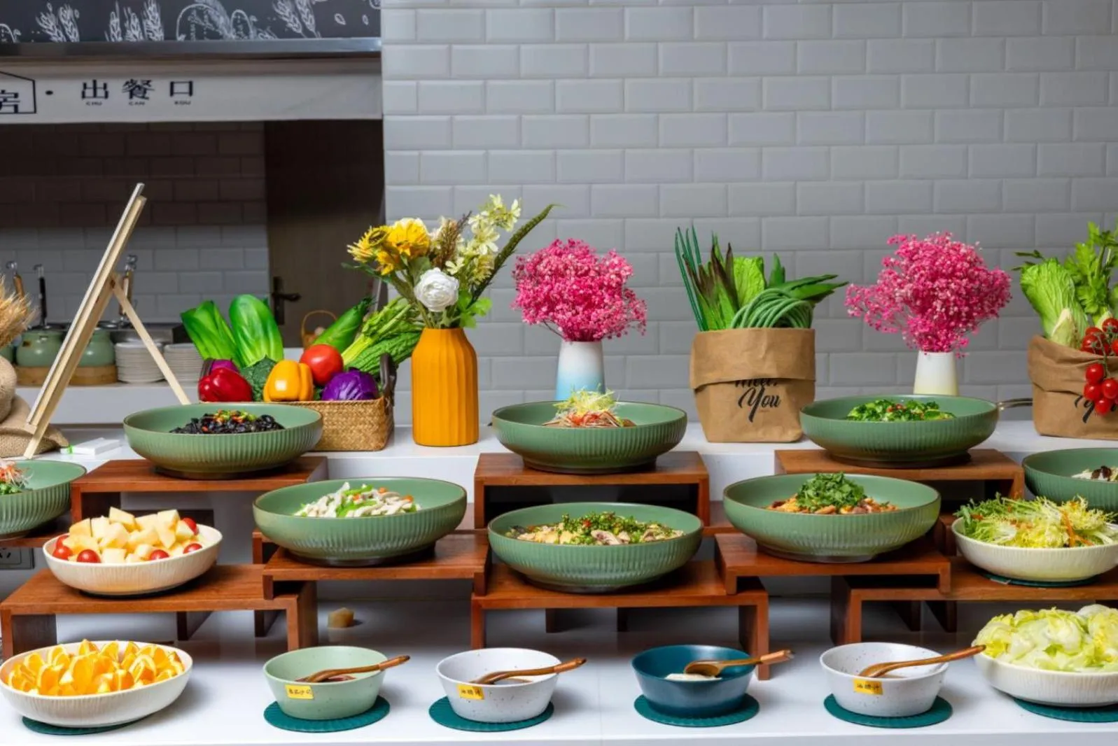 Restaurant/places to eat in Echarm Hotel Chengdu Chunxi Road IFS Center