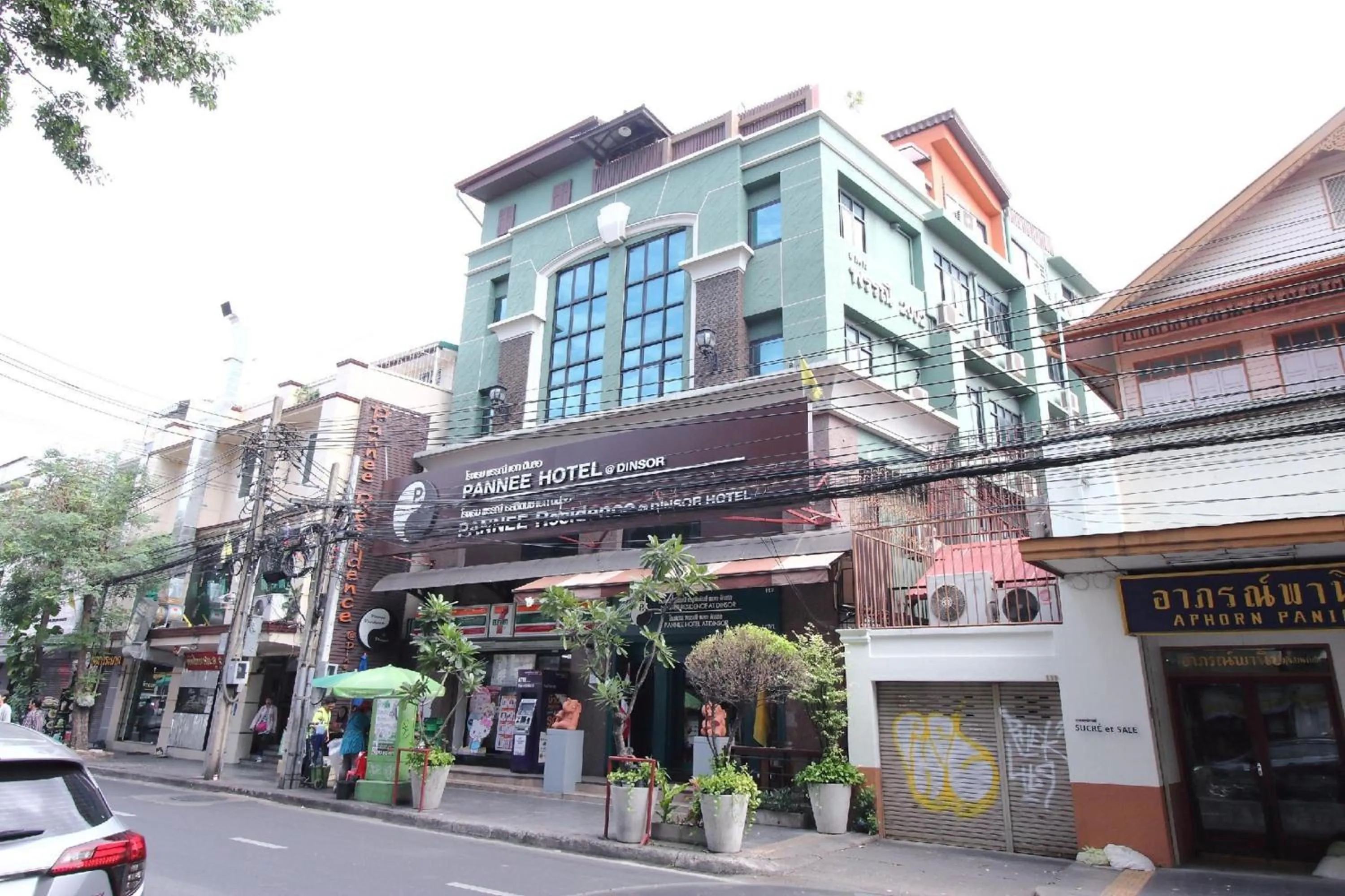 Neighbourhood in Super OYO 483 Pannee Hotel Khaosan