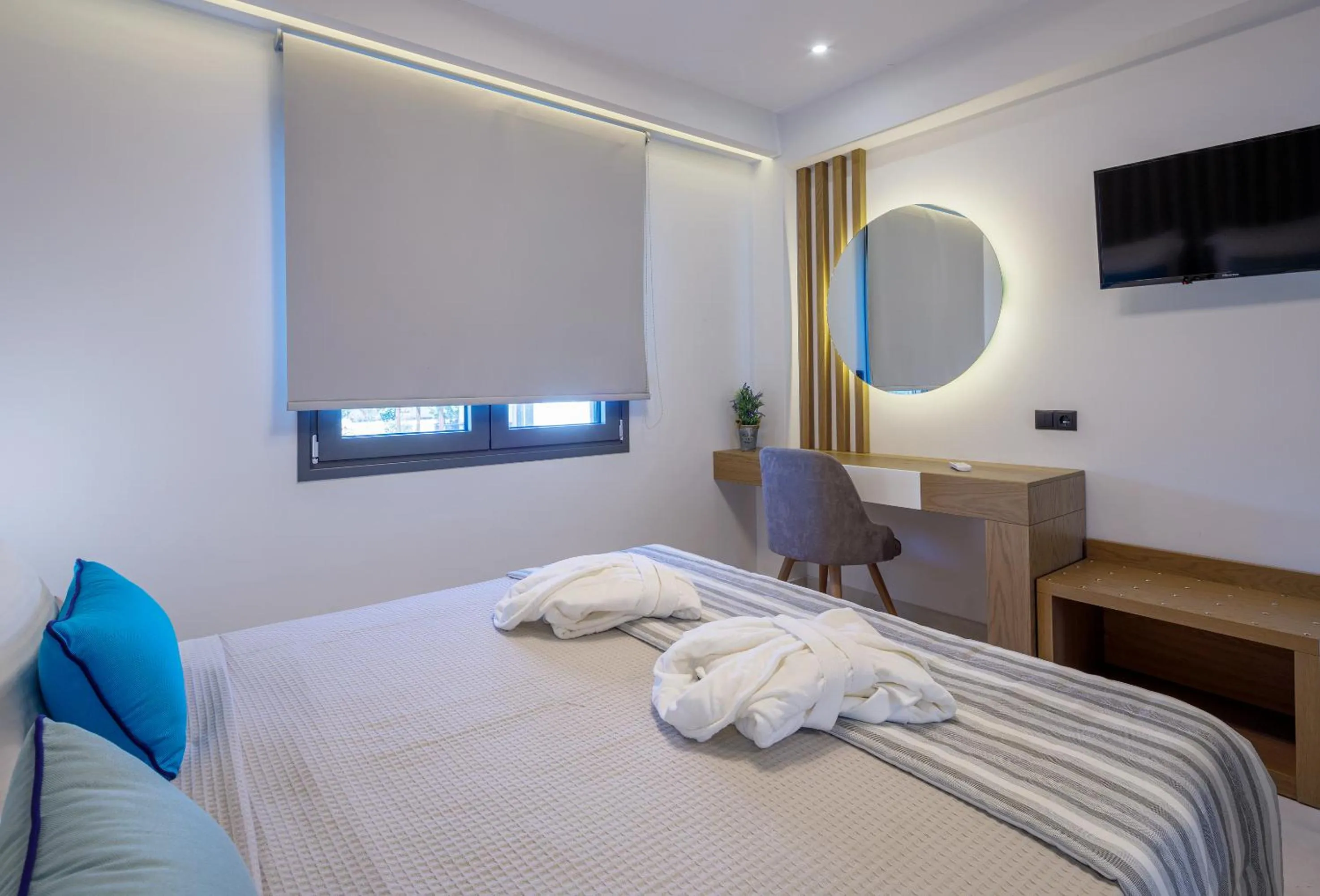 Bed in BISALTAE SEASIDE SUITES