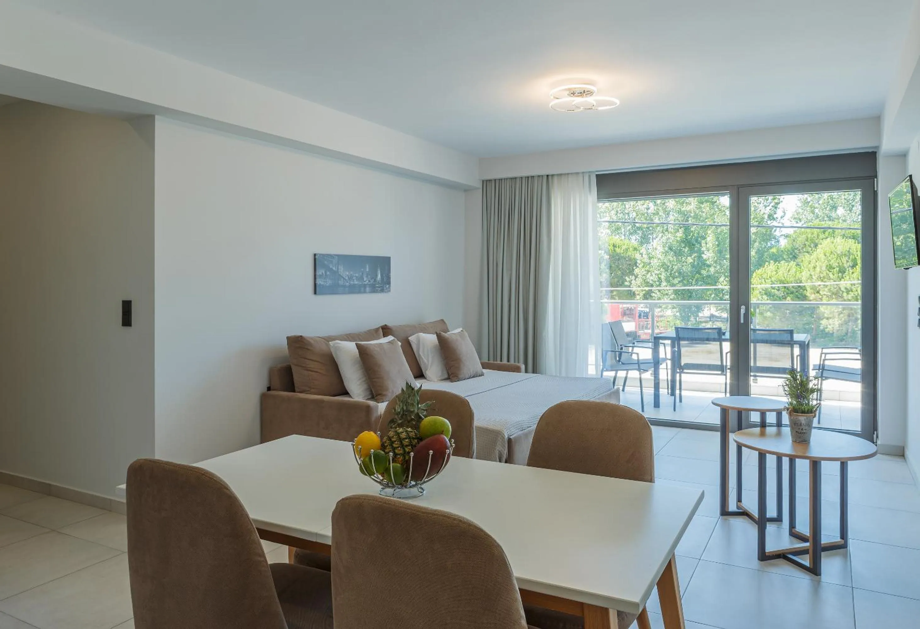 Kitchen or kitchenette in BISALTAE SEASIDE SUITES