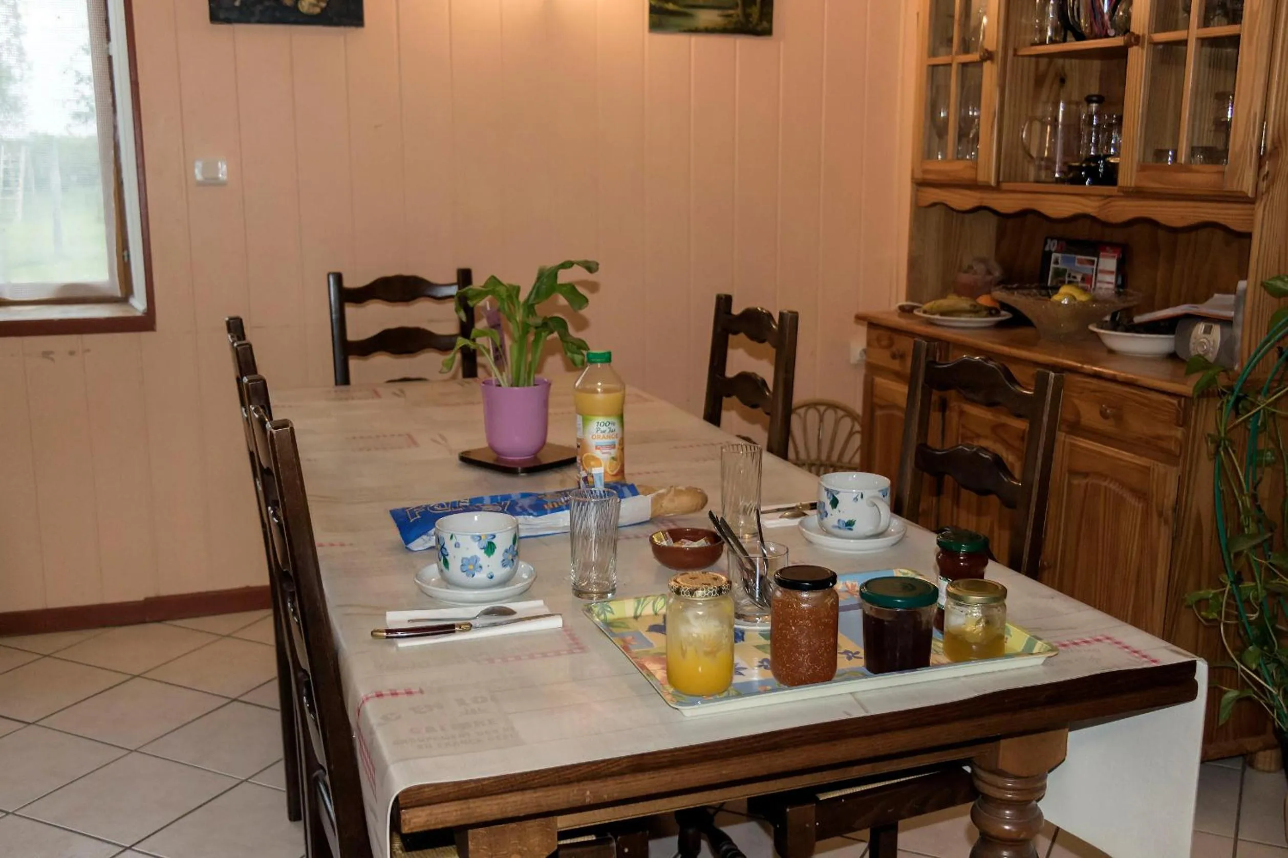 Communal lounge/ TV room in Le Pré de Luceau