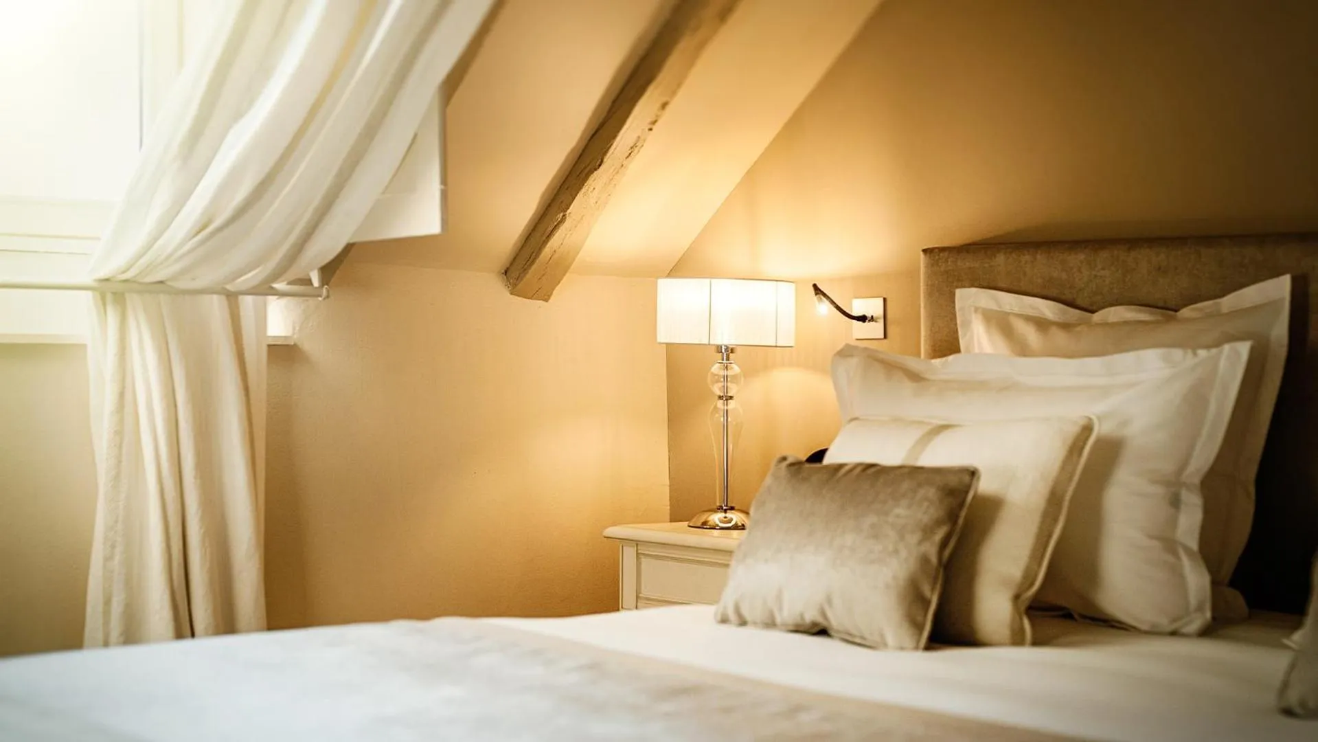 Bed in Abbaye De Villeneuve