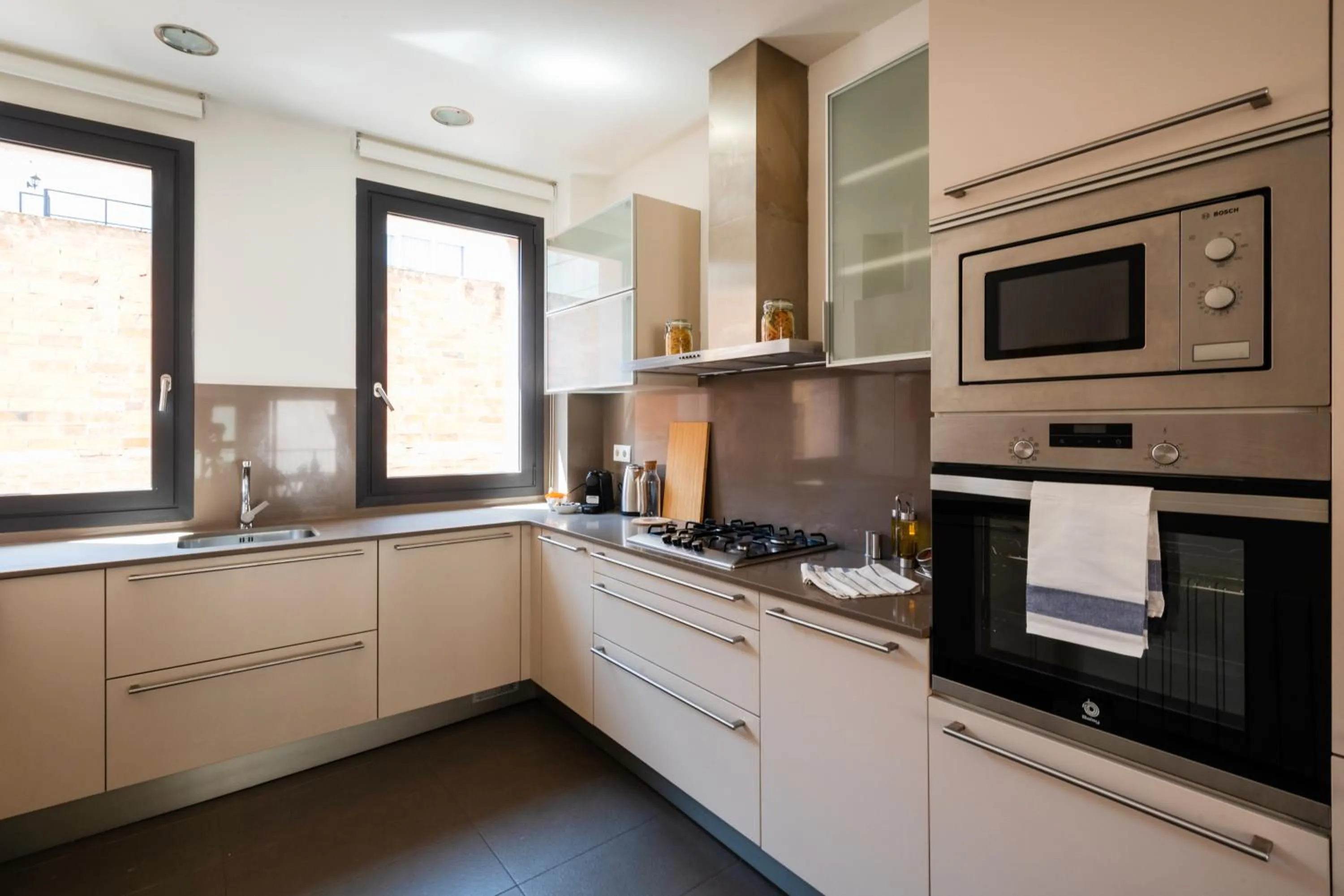 Petit Luxe Tobella Dreta