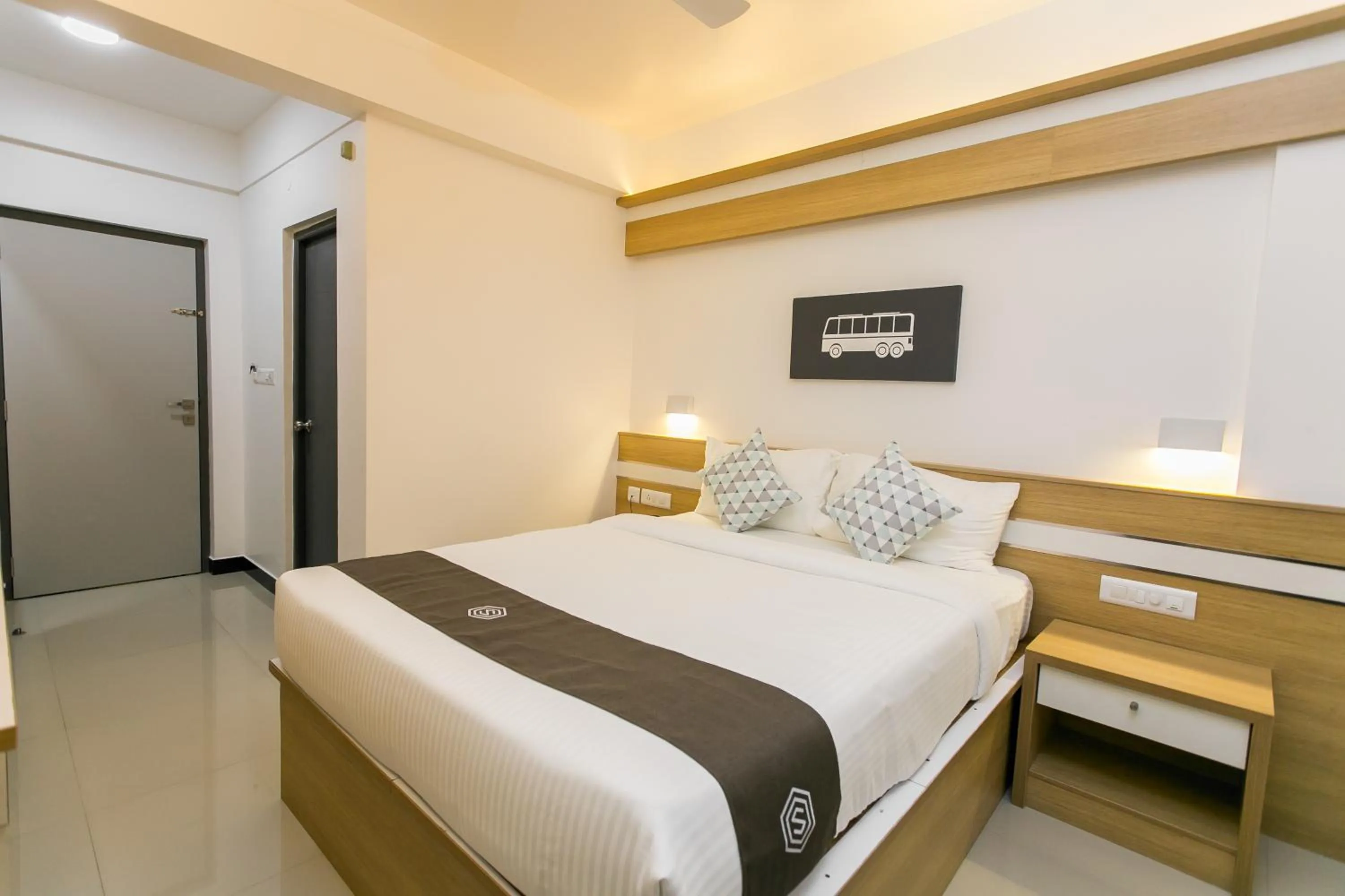 Bed in Sapphire Club Metro